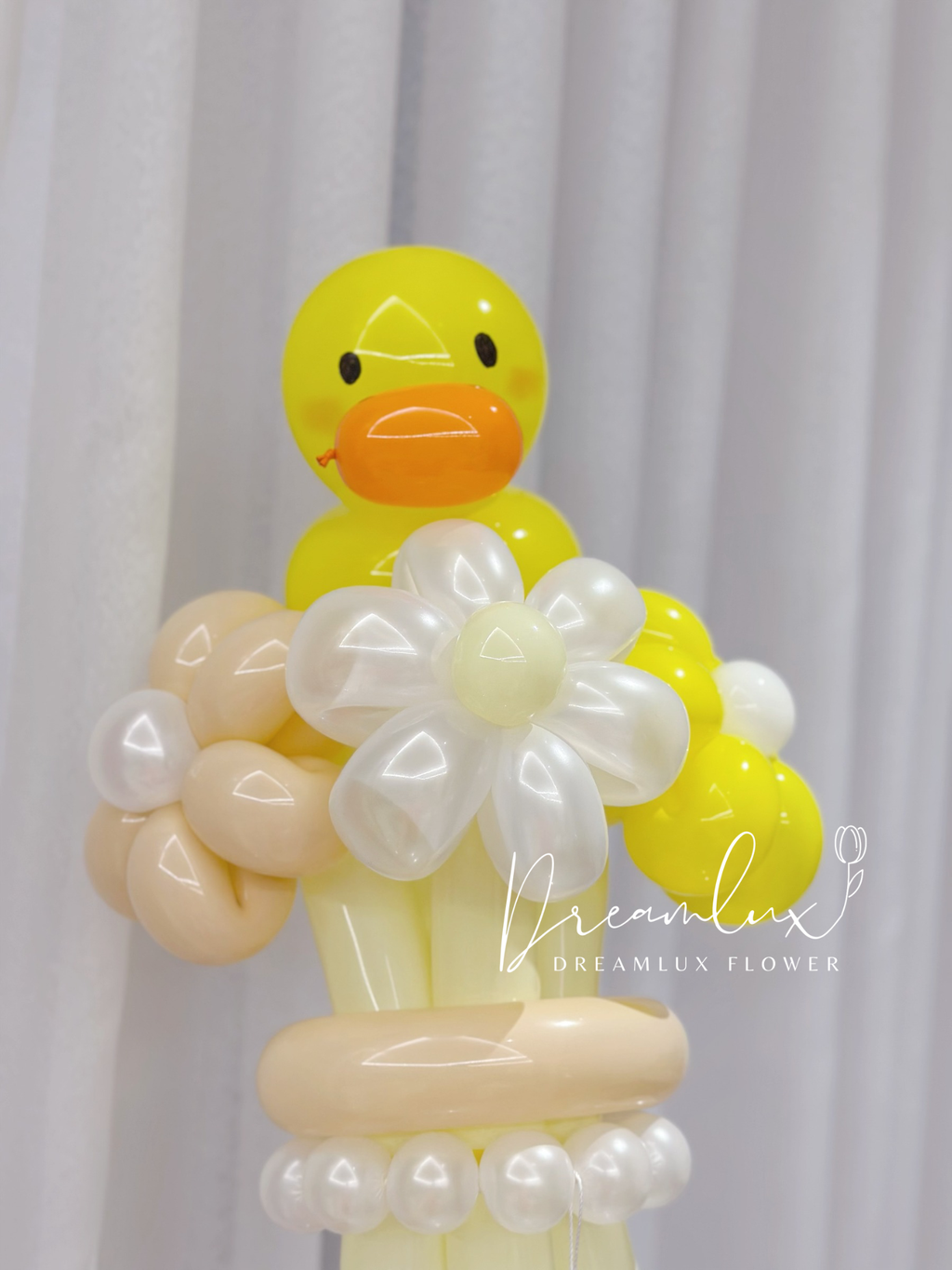 Copy of  Dreamlux flower (Logo)