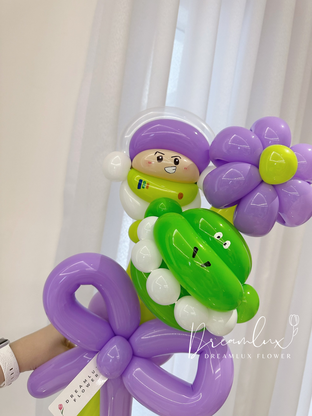 Copy of  Dreamlux flower (Logo)