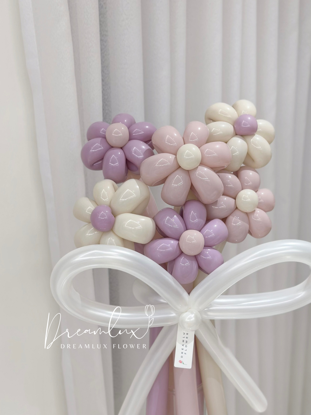 Copy of  Dreamlux flower (Logo)