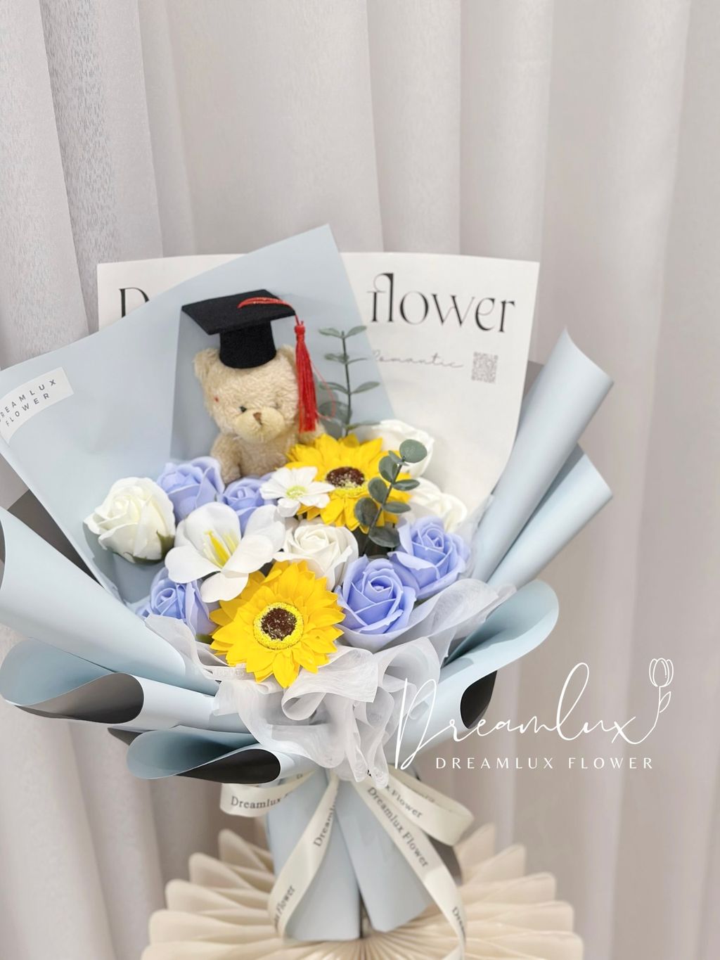 Copy of  Dreamlux flower (Logo)