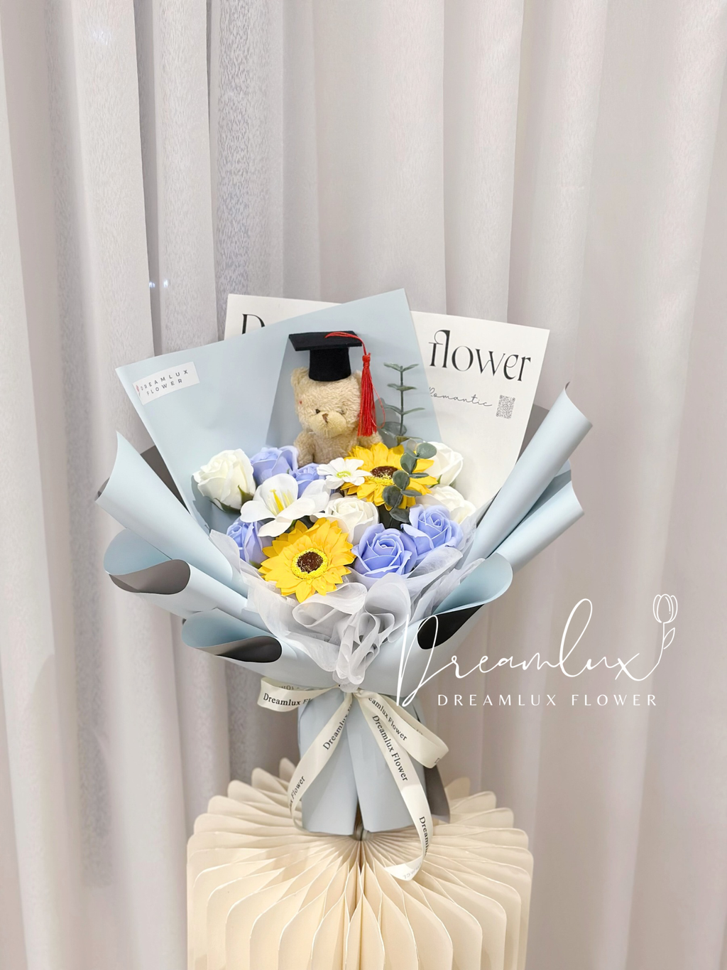 Copy of  Dreamlux flower (Logo)