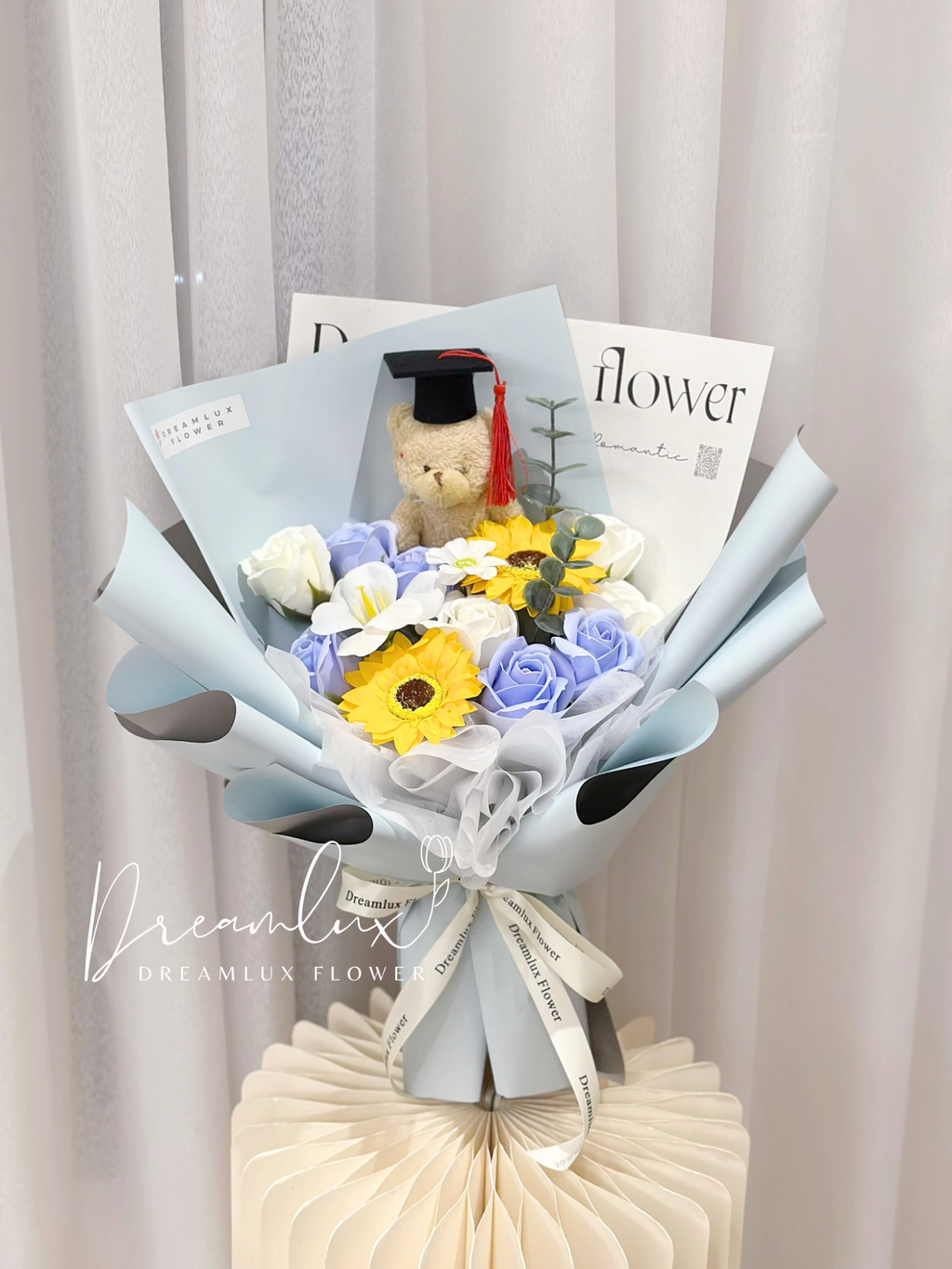 Copy of  Dreamlux flower (Logo)