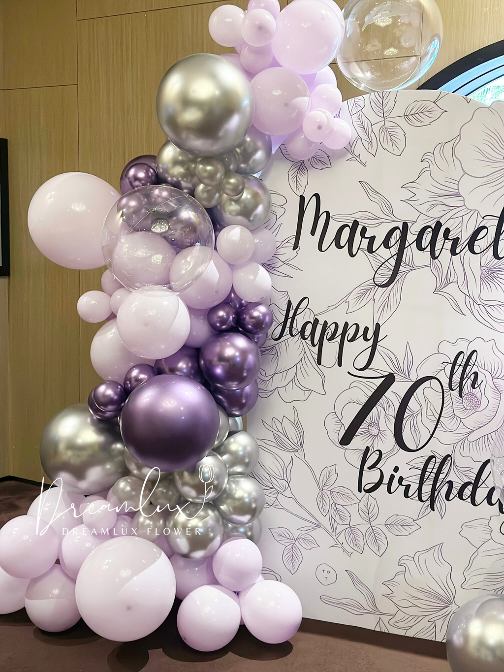 Copy of  Dreamlux flower (Logo)