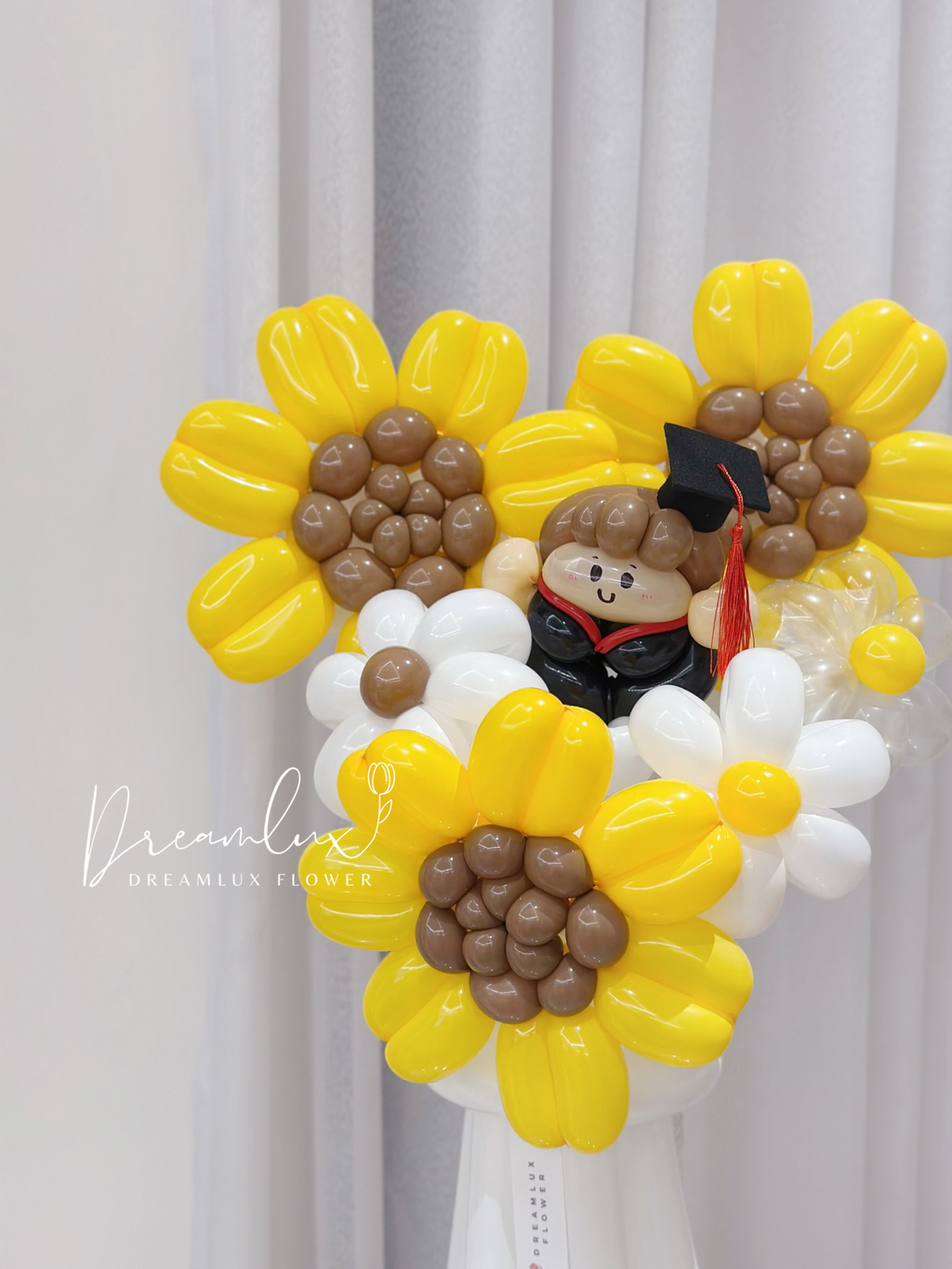 Copy of  Dreamlux flower (Logo)