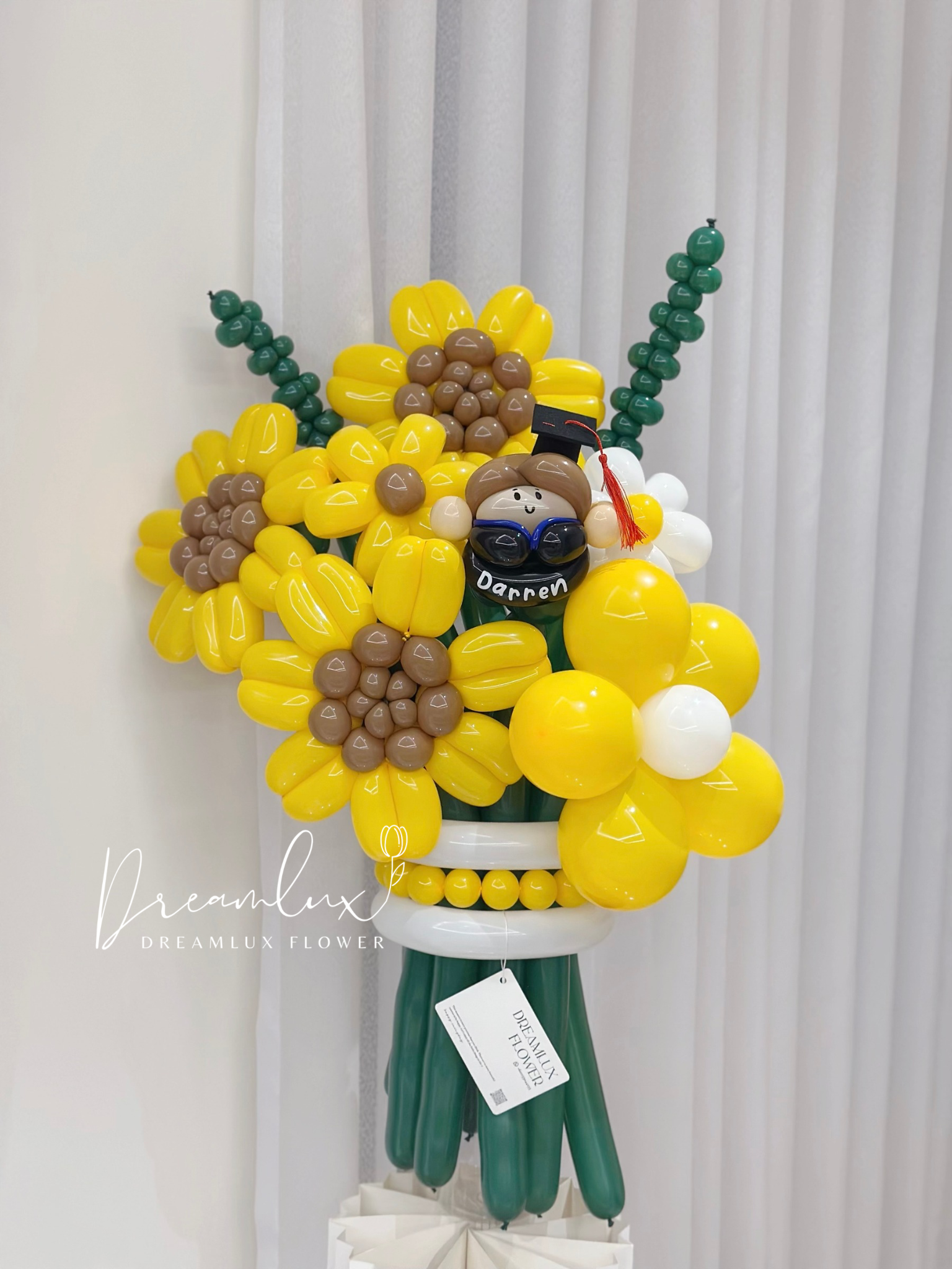 Copy of  Dreamlux flower (Logo)