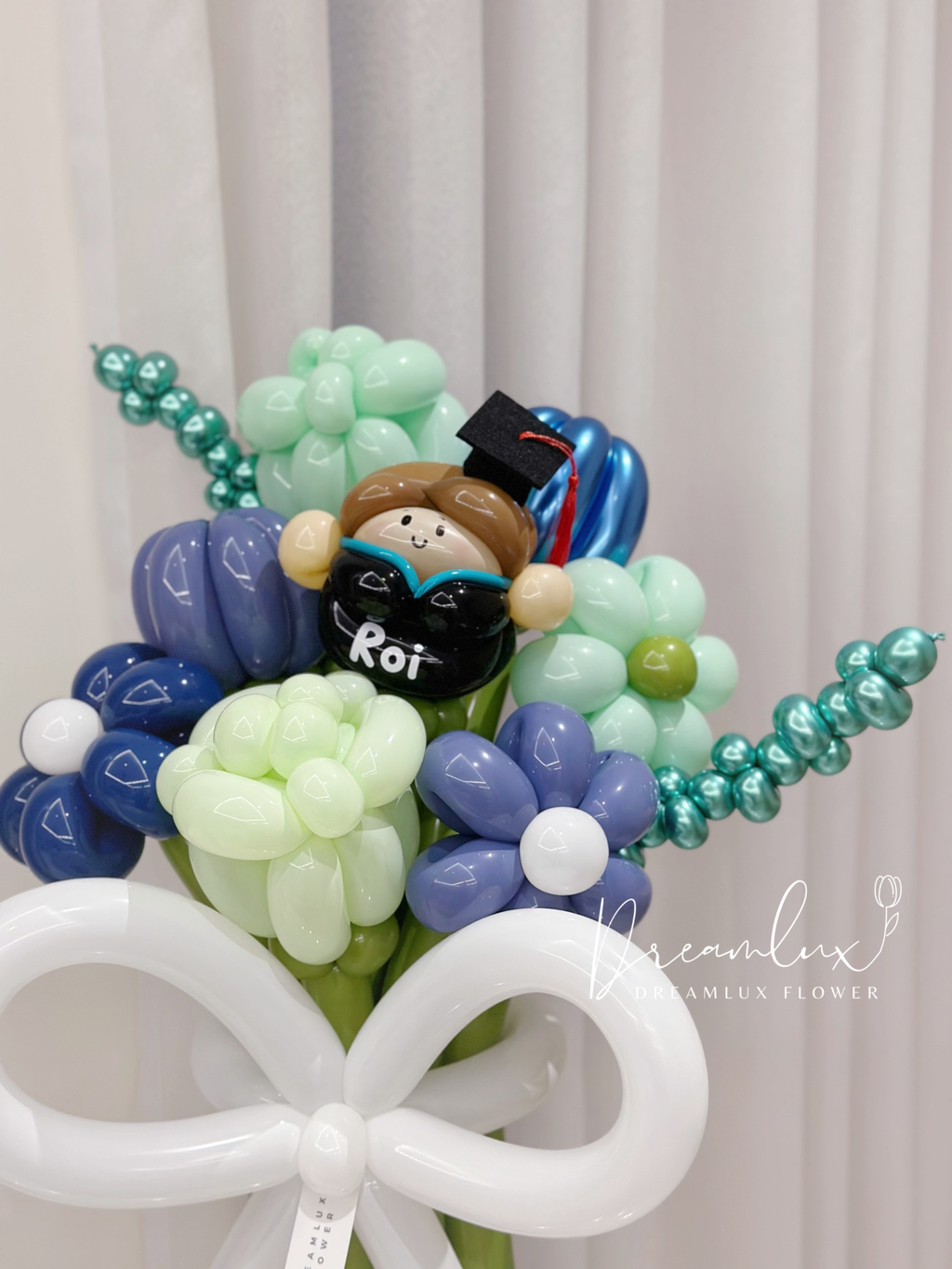 Copy of  Dreamlux flower (Logo)