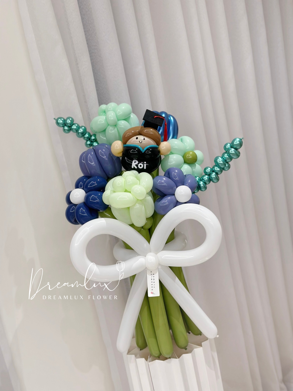 Copy of  Dreamlux flower (Logo)