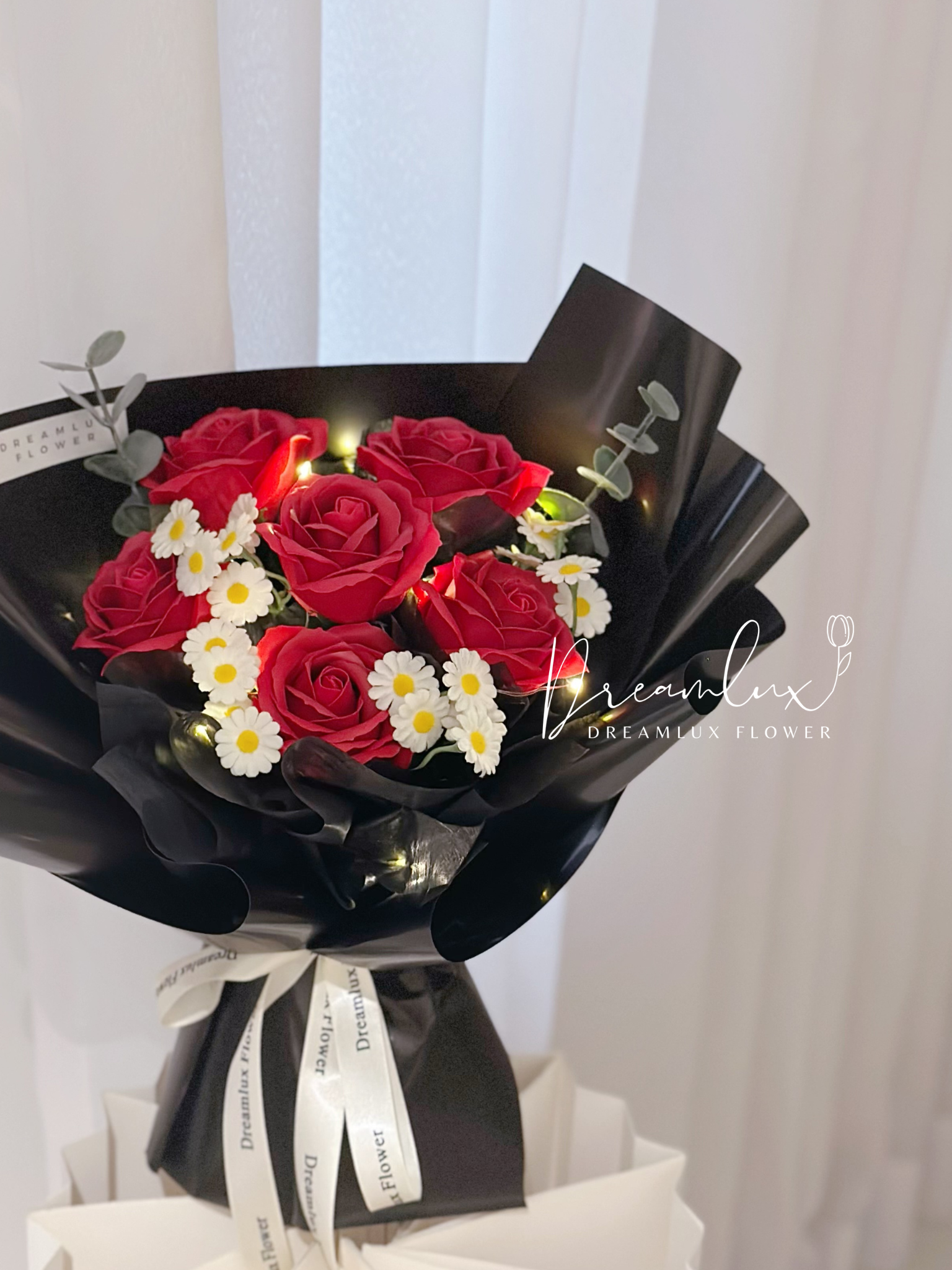 Copy of  Dreamlux flower (Logo)