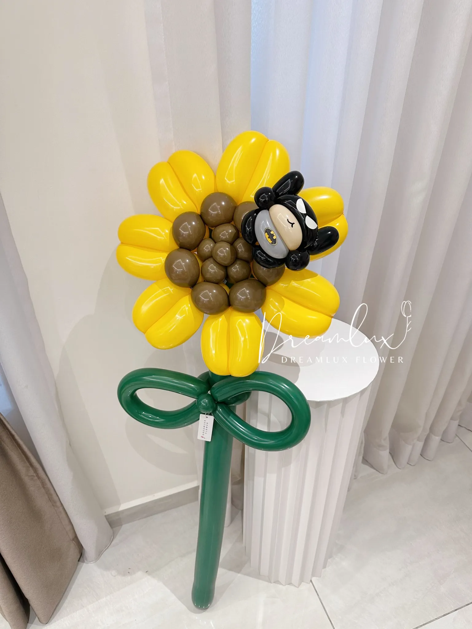 Copy of  Dreamlux flower (Logo)