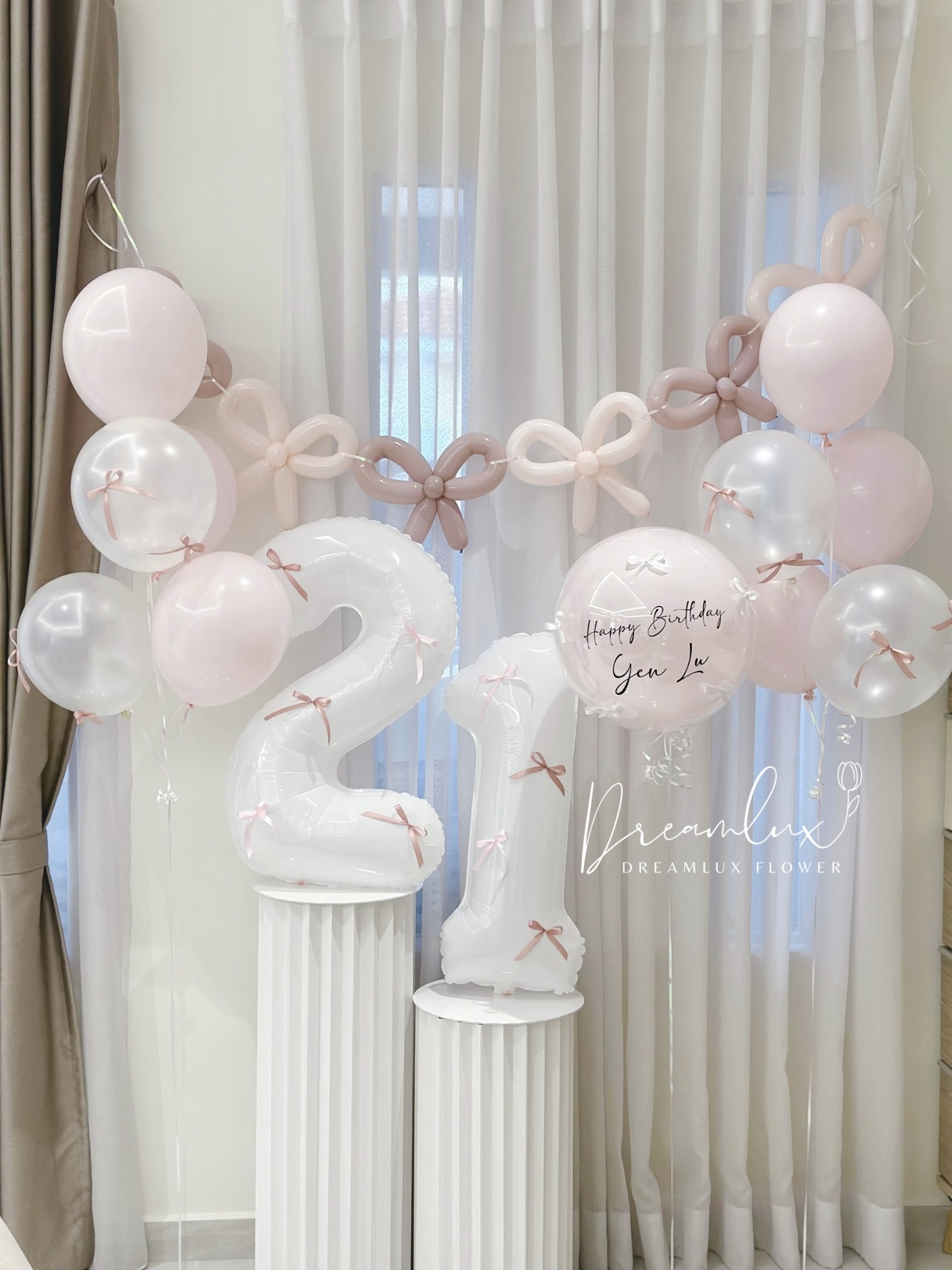 Copy of  Dreamlux flower (Logo)