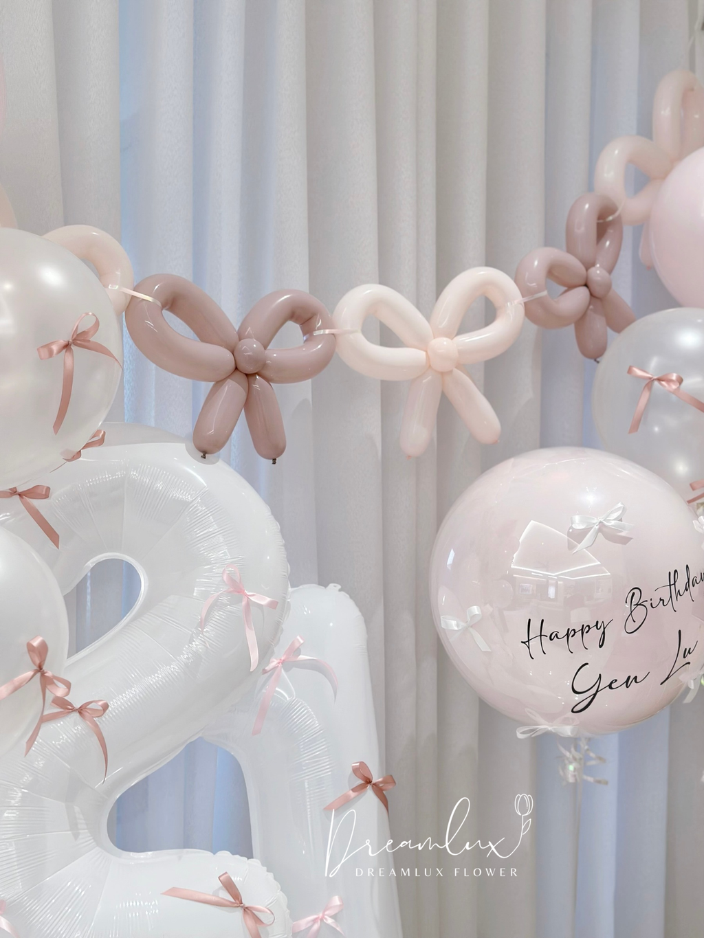 Copy of  Dreamlux flower (Logo)