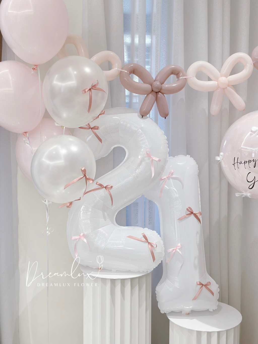 Copy of  Dreamlux flower (Logo)