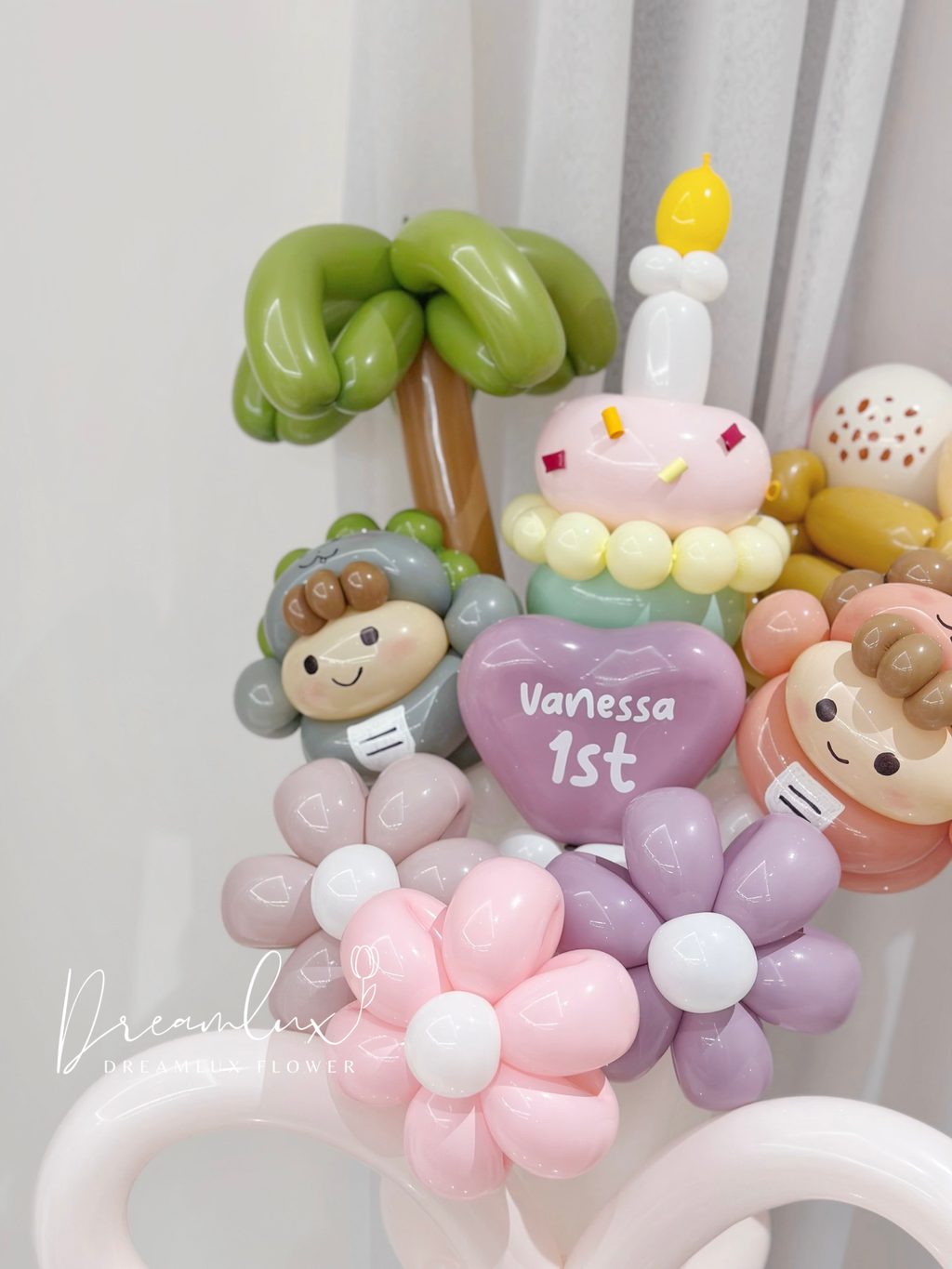 Copy of  Dreamlux flower (Logo)