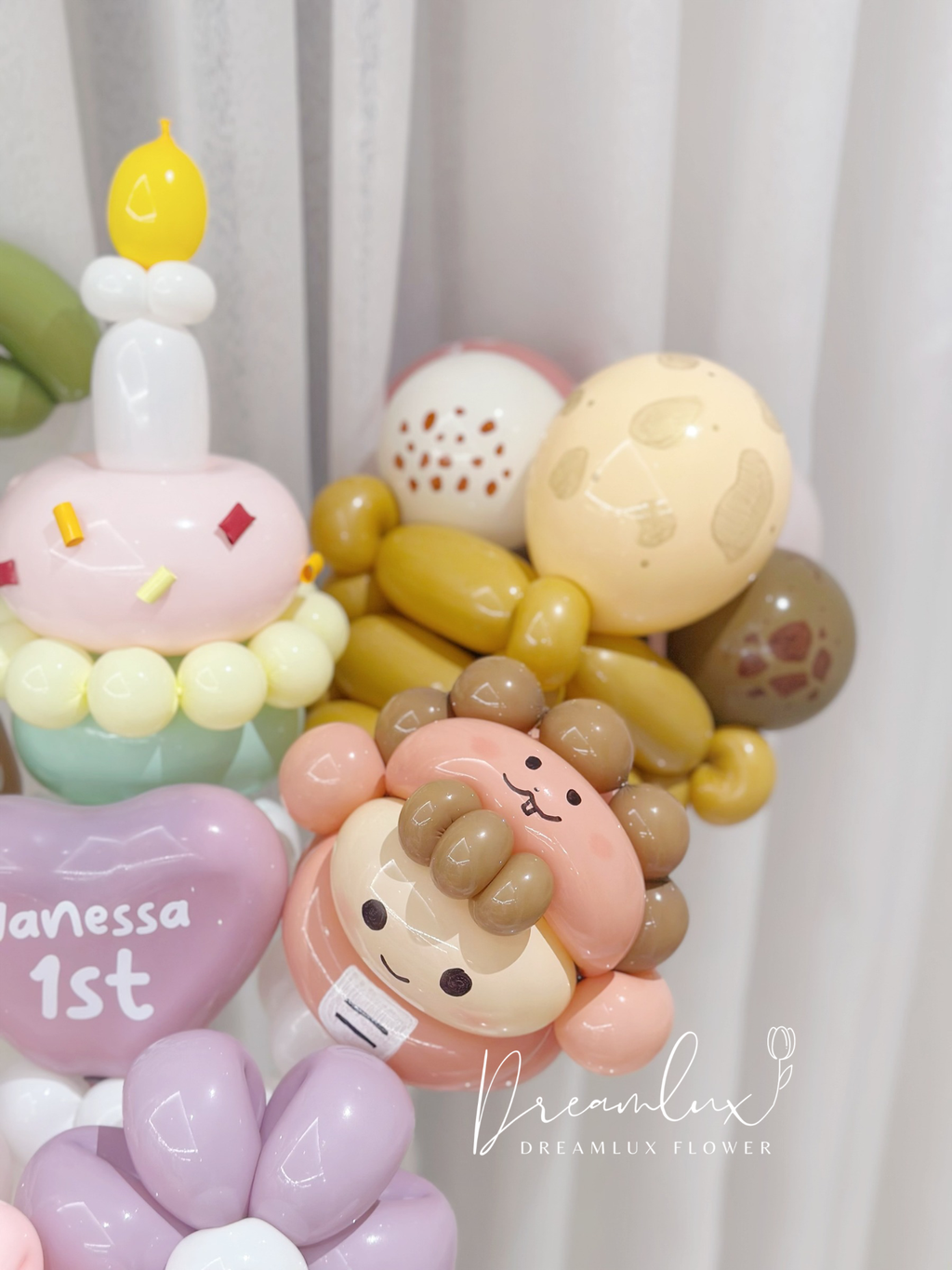 Copy of  Dreamlux flower (Logo)