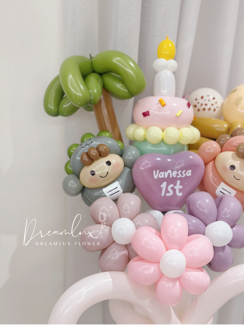 Copy of  Dreamlux flower (Logo)