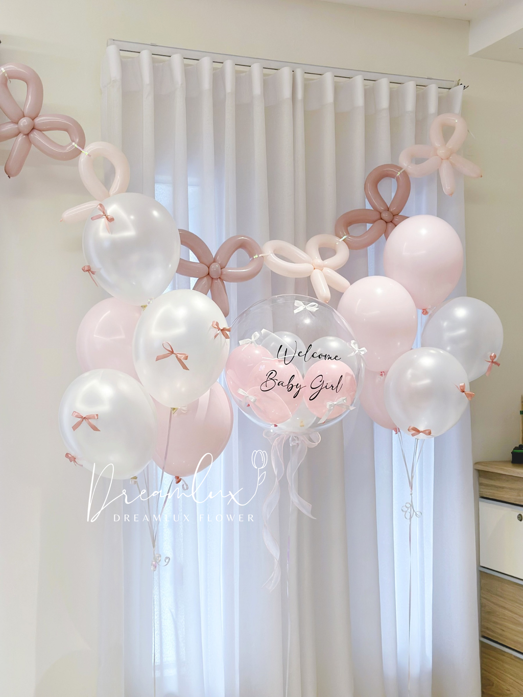 Copy of  Dreamlux flower (Logo)