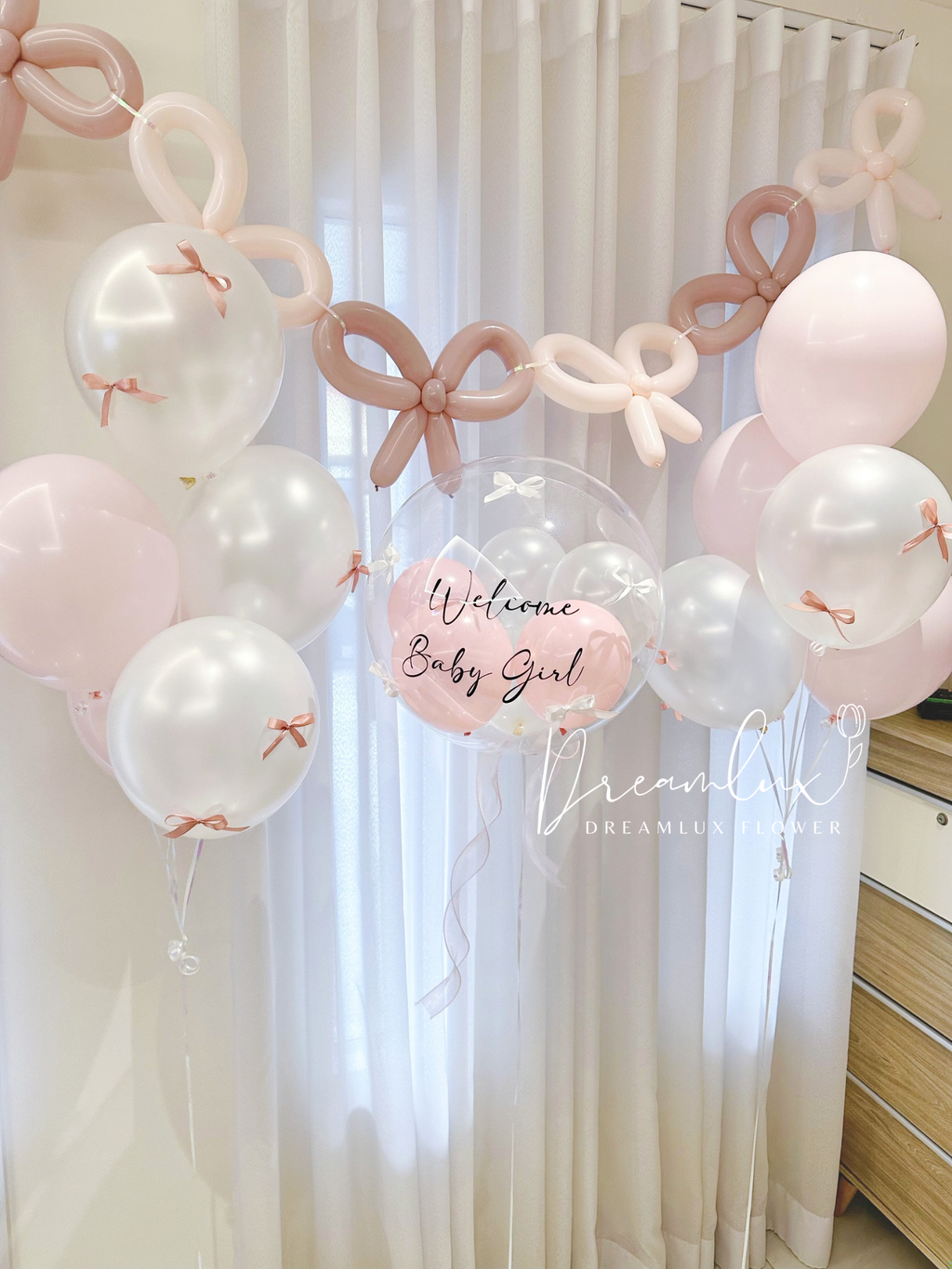 Copy of  Dreamlux flower (Logo)