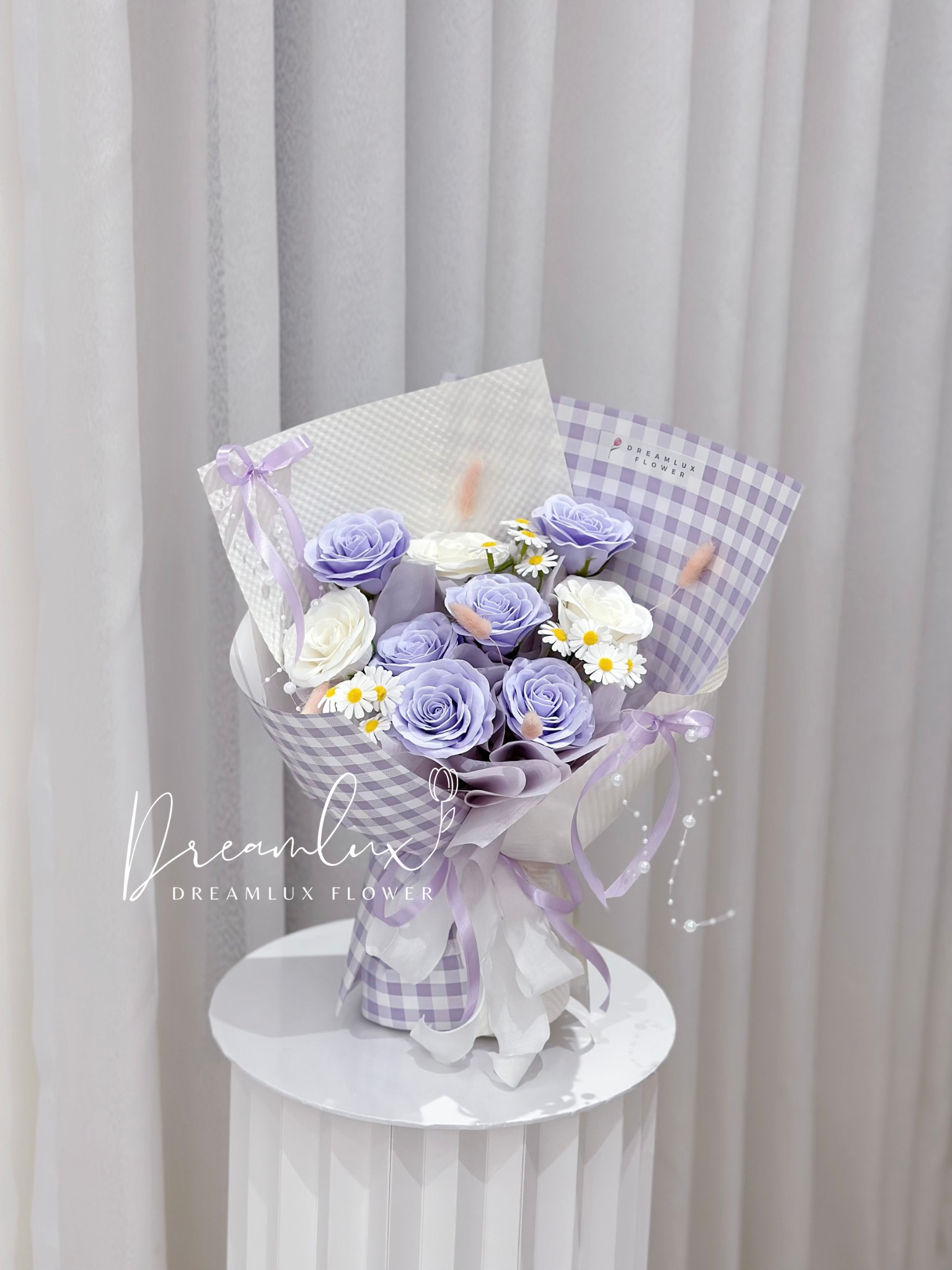 Copy of  Dreamlux flower (Logo)