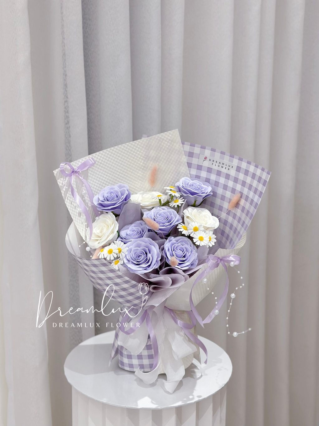 Copy of  Dreamlux flower (Logo)