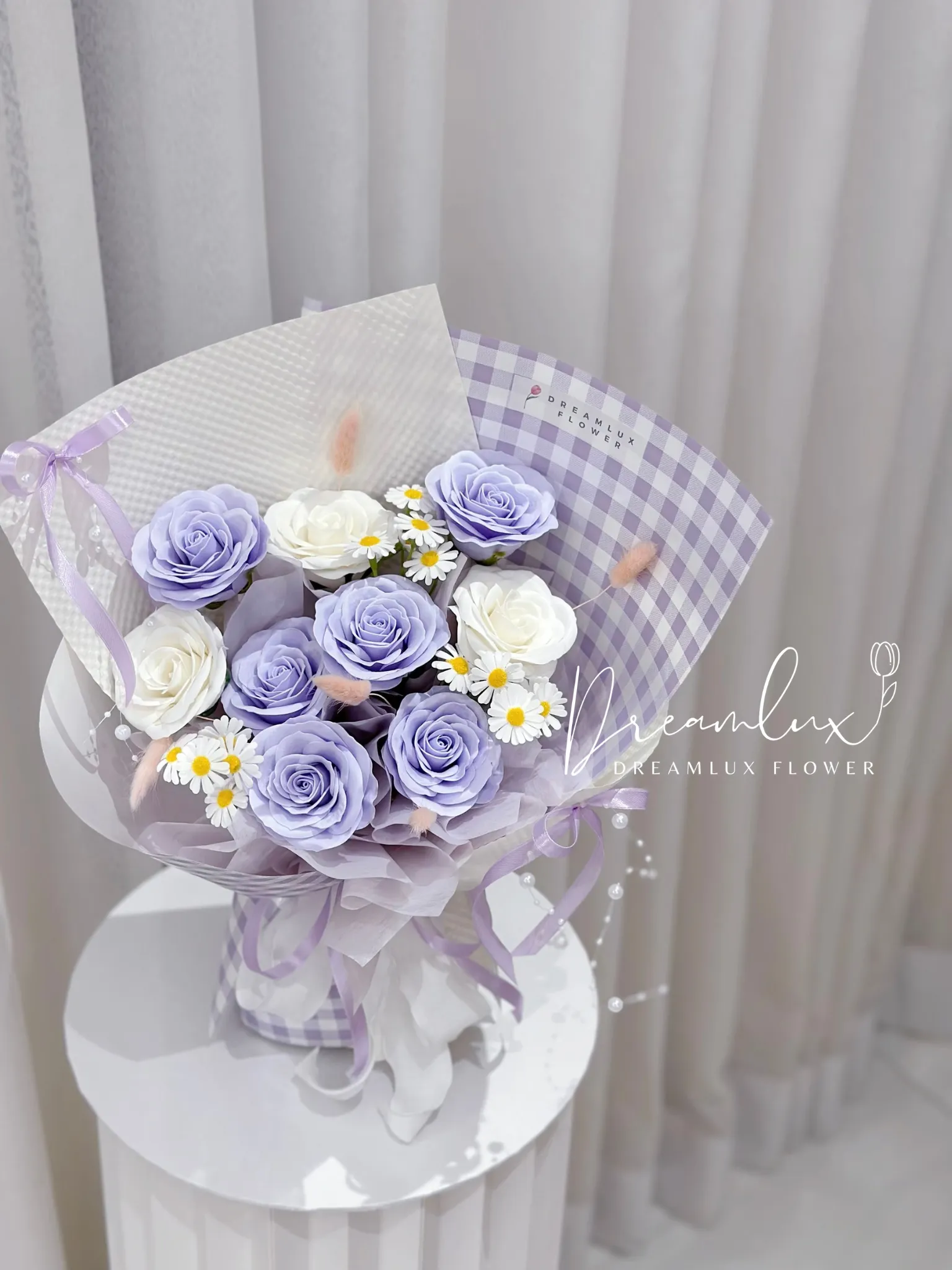 Copy of  Dreamlux flower (Logo)