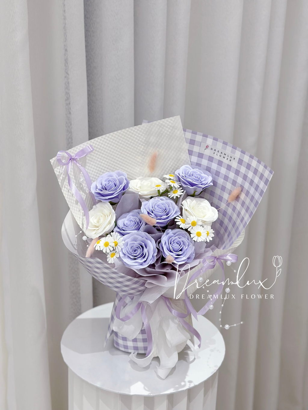 Copy of  Dreamlux flower (Logo)