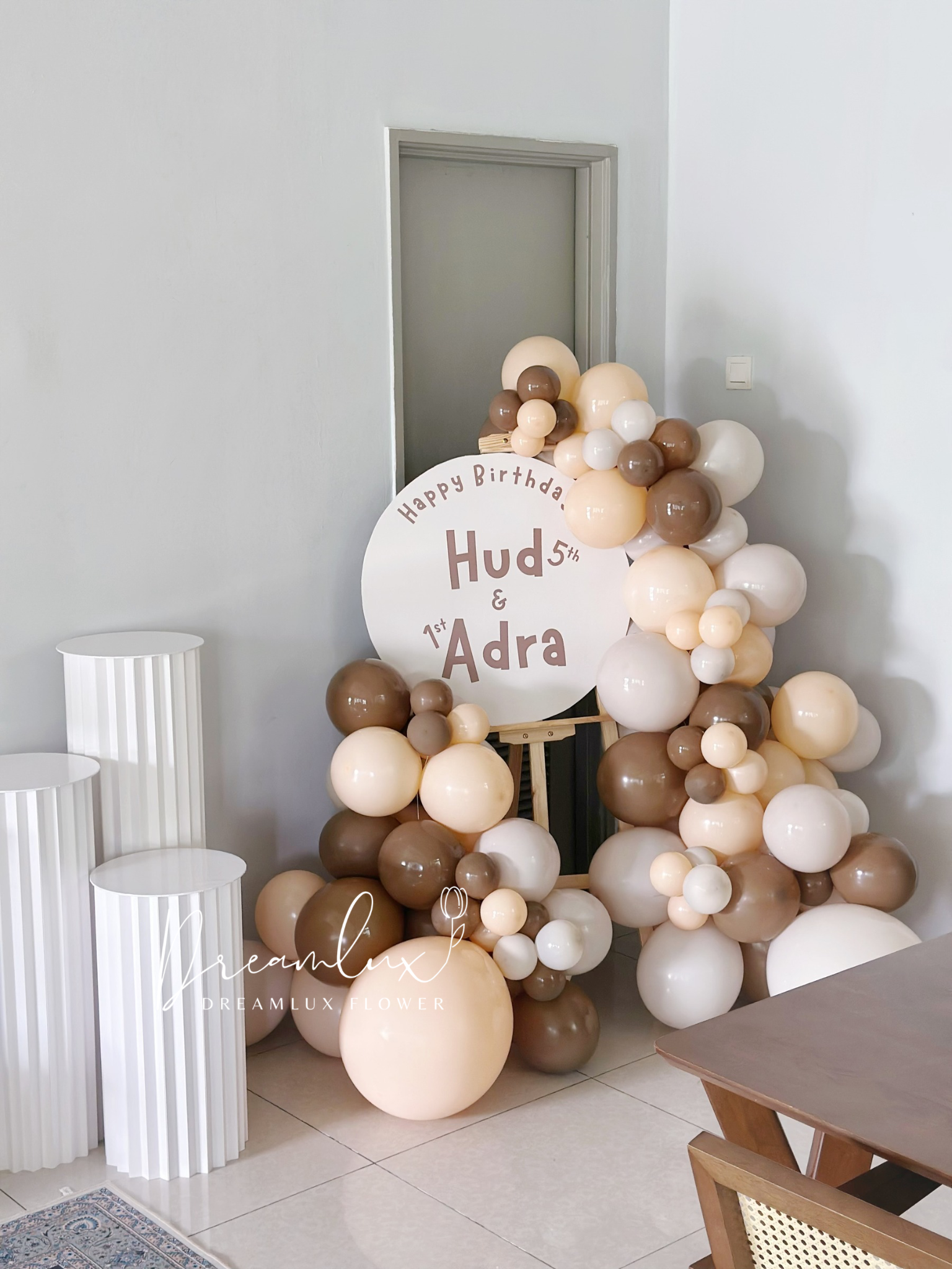 Copy of  Dreamlux flower (Logo)