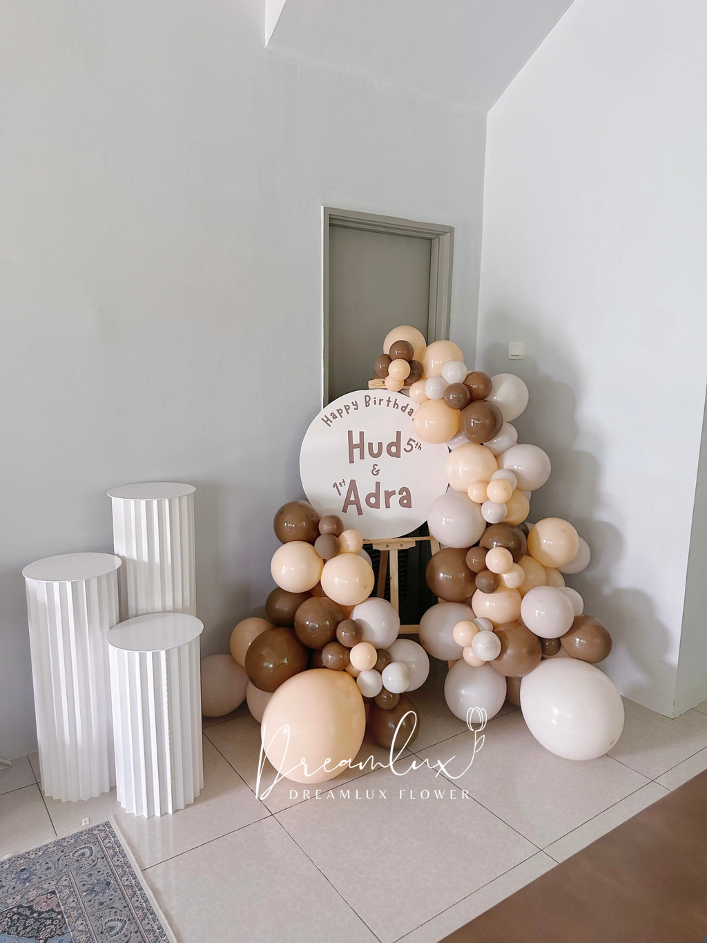 Copy of  Dreamlux flower (Logo)