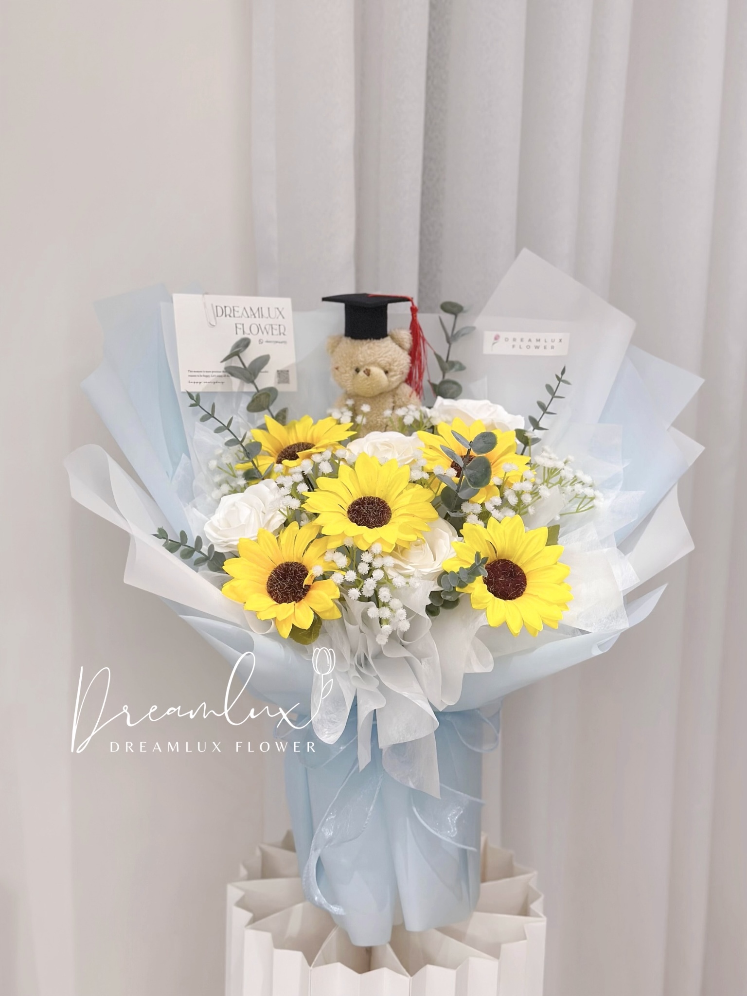 Copy of  Dreamlux flower (Logo)