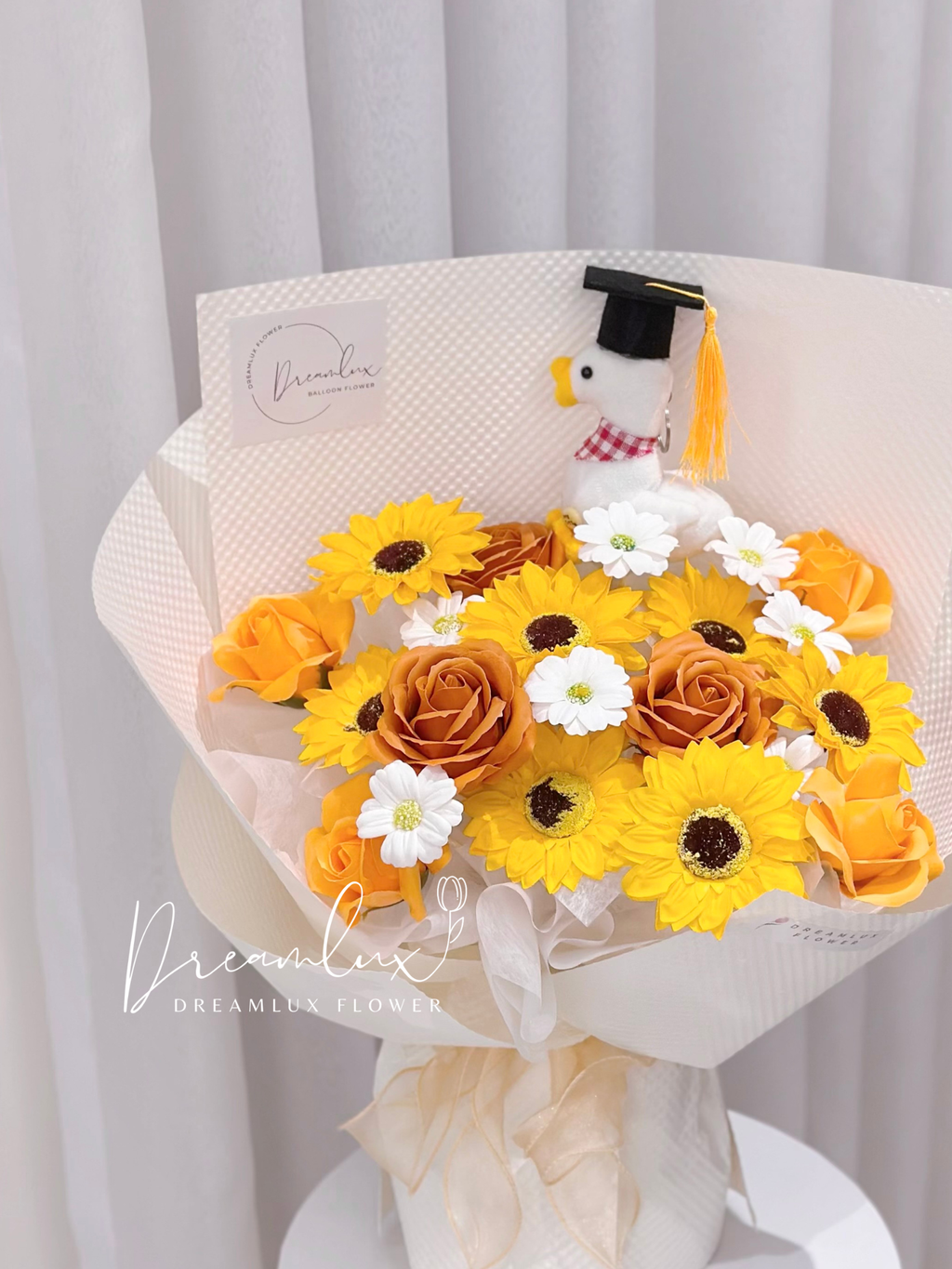 Copy of  Dreamlux flower (Logo)