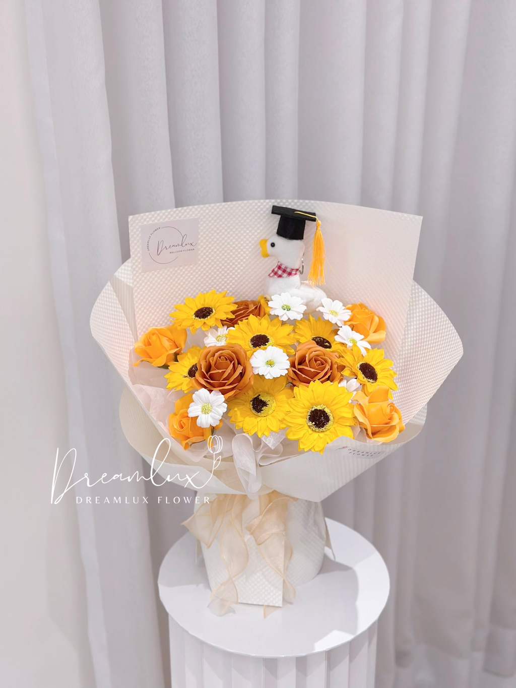 Copy of  Dreamlux flower (Logo)