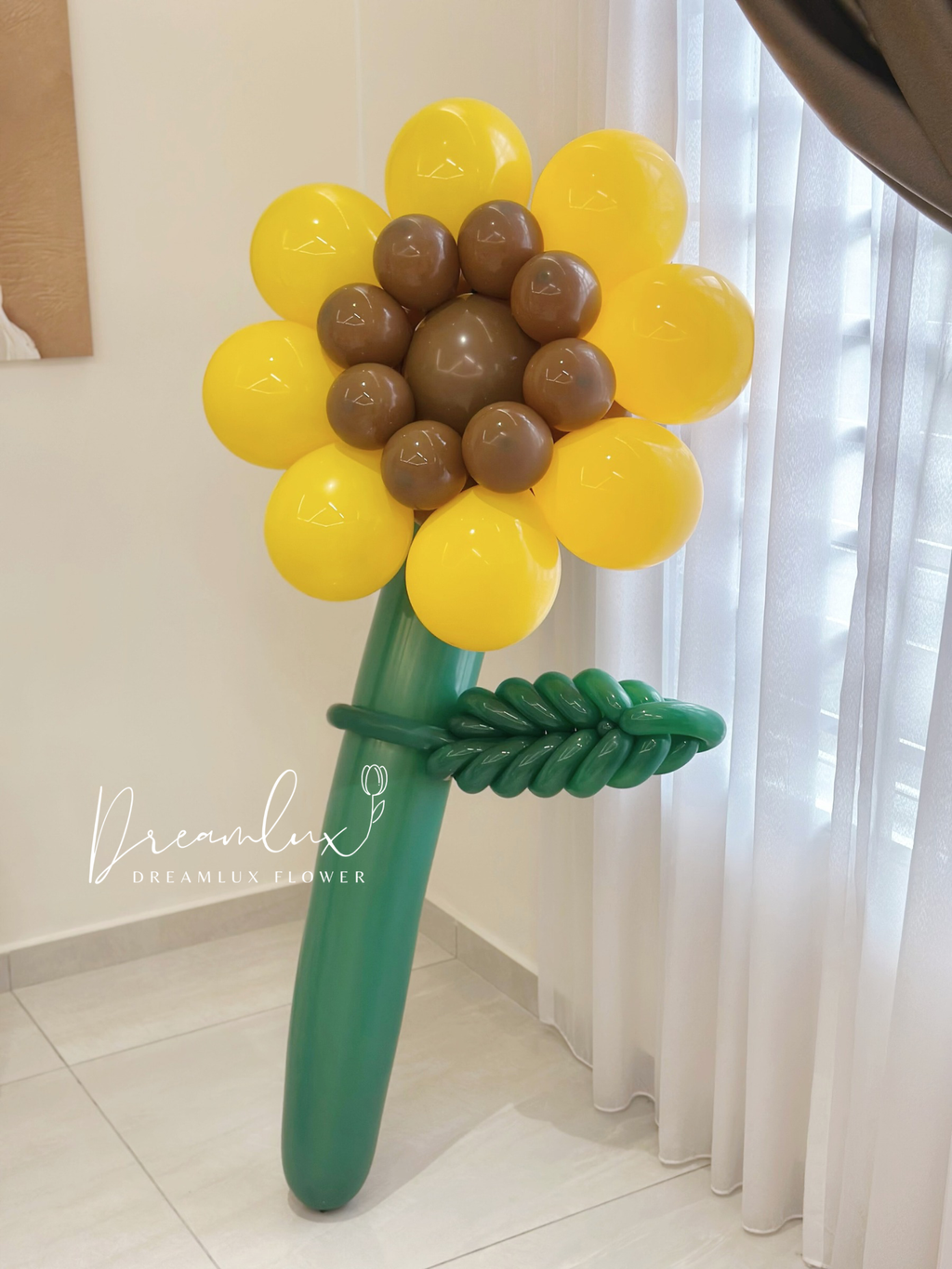 Copy of  Dreamlux flower (Logo)