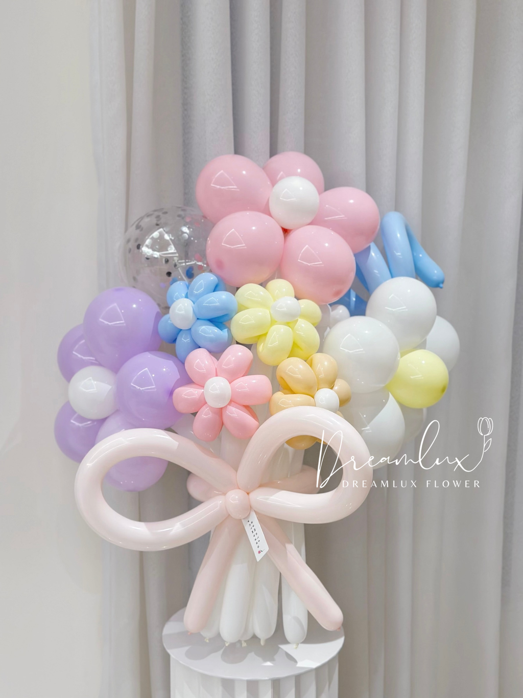 Copy of  Dreamlux flower (Logo)