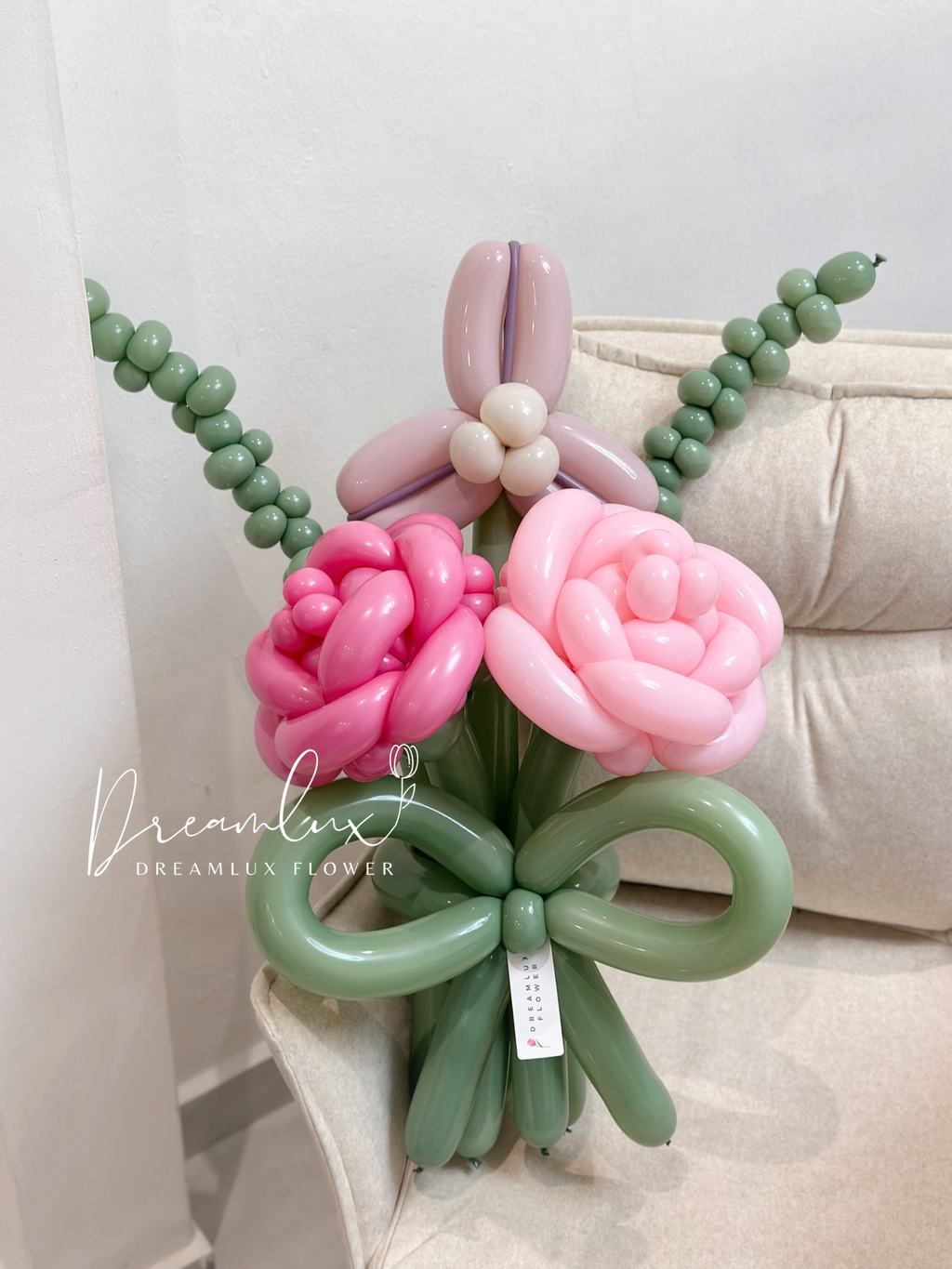 Copy of  Dreamlux flower (Logo)