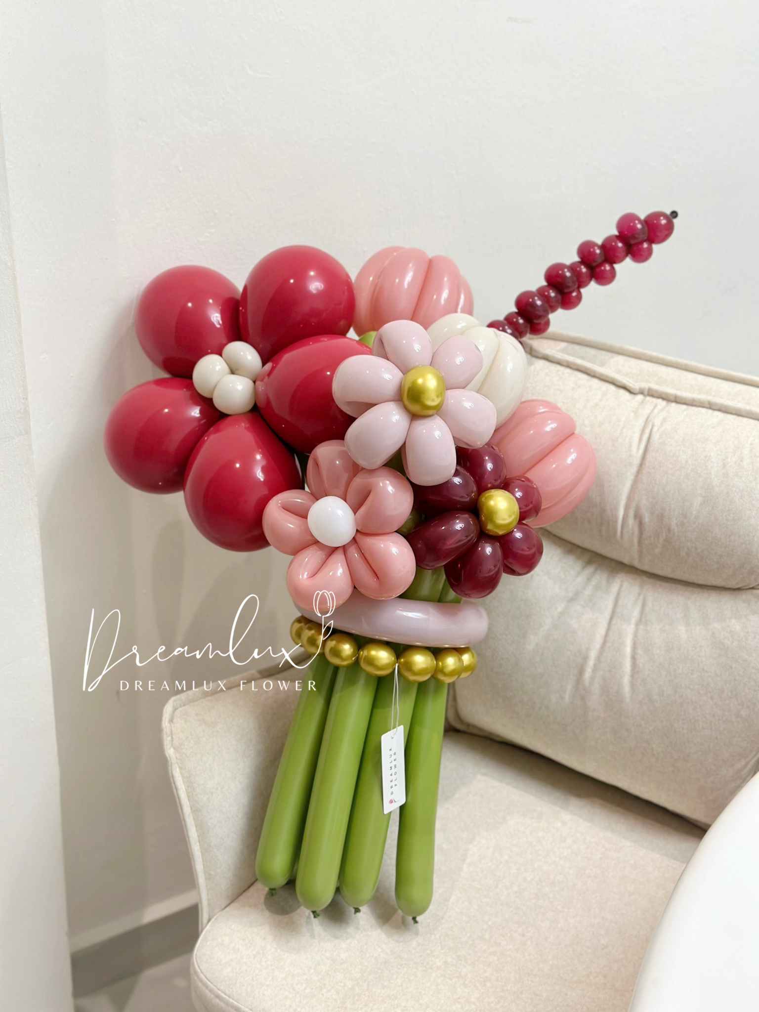 Copy of  Dreamlux flower (Logo)