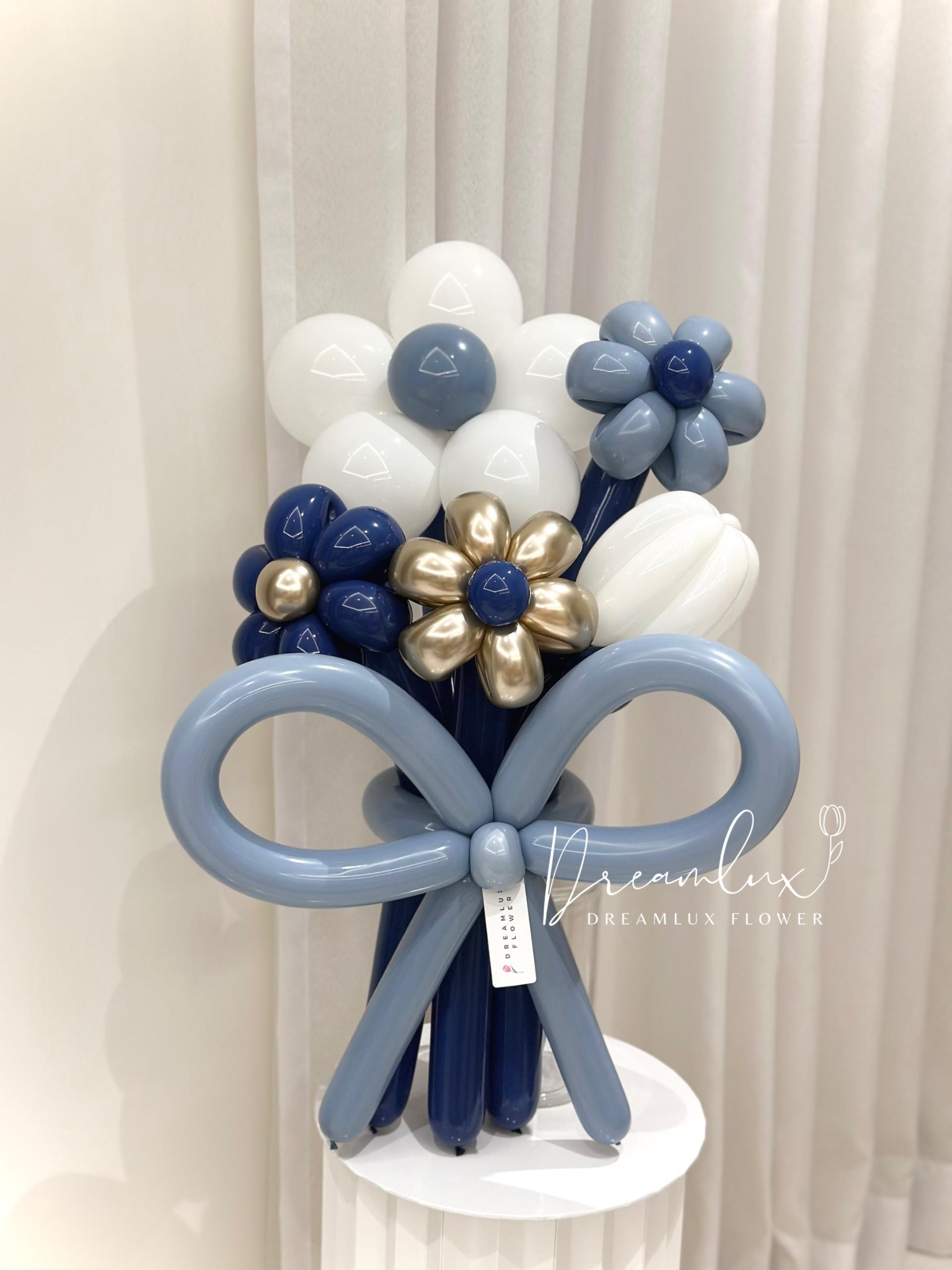 Copy of  Dreamlux flower (Logo)