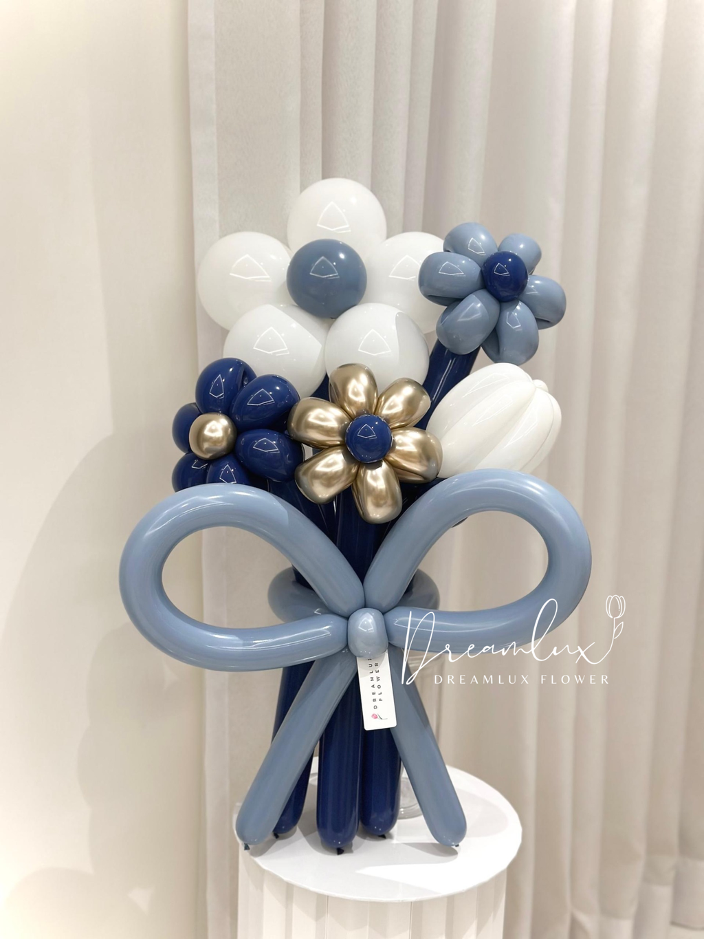 Copy of  Dreamlux flower (Logo)