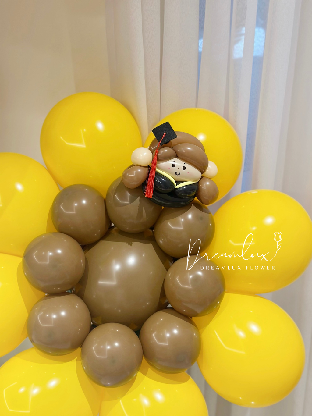 Copy of  Dreamlux flower (Logo)