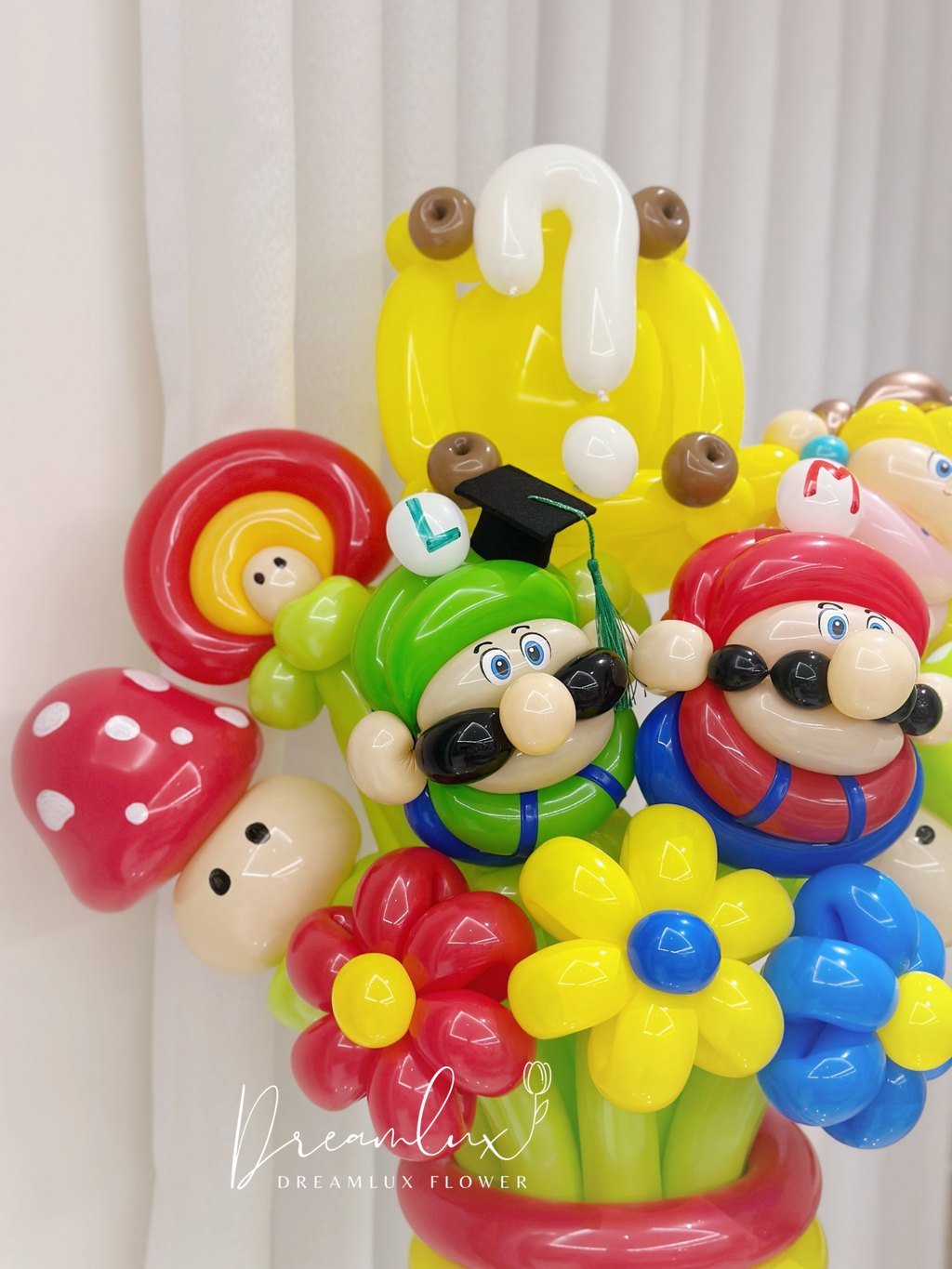 Copy of  Dreamlux flower (Logo)