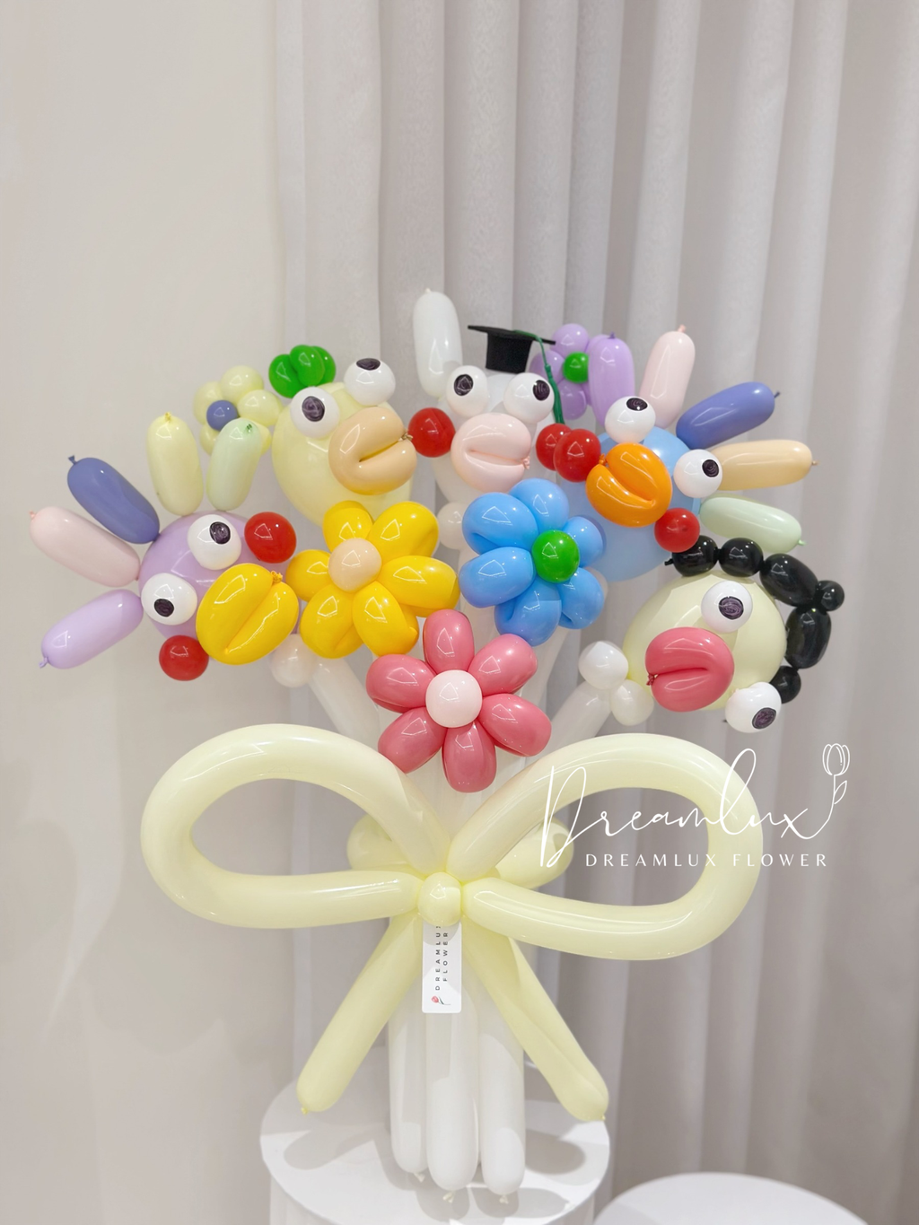 Copy of  Dreamlux flower (Logo)