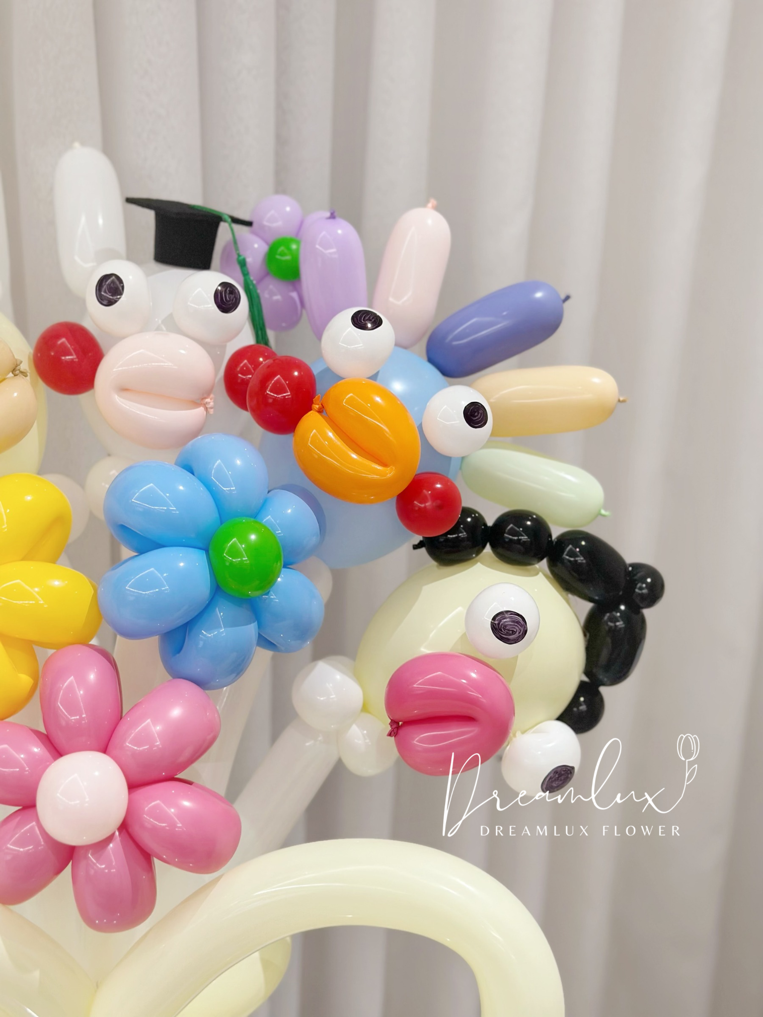 Copy of  Dreamlux flower (Logo)