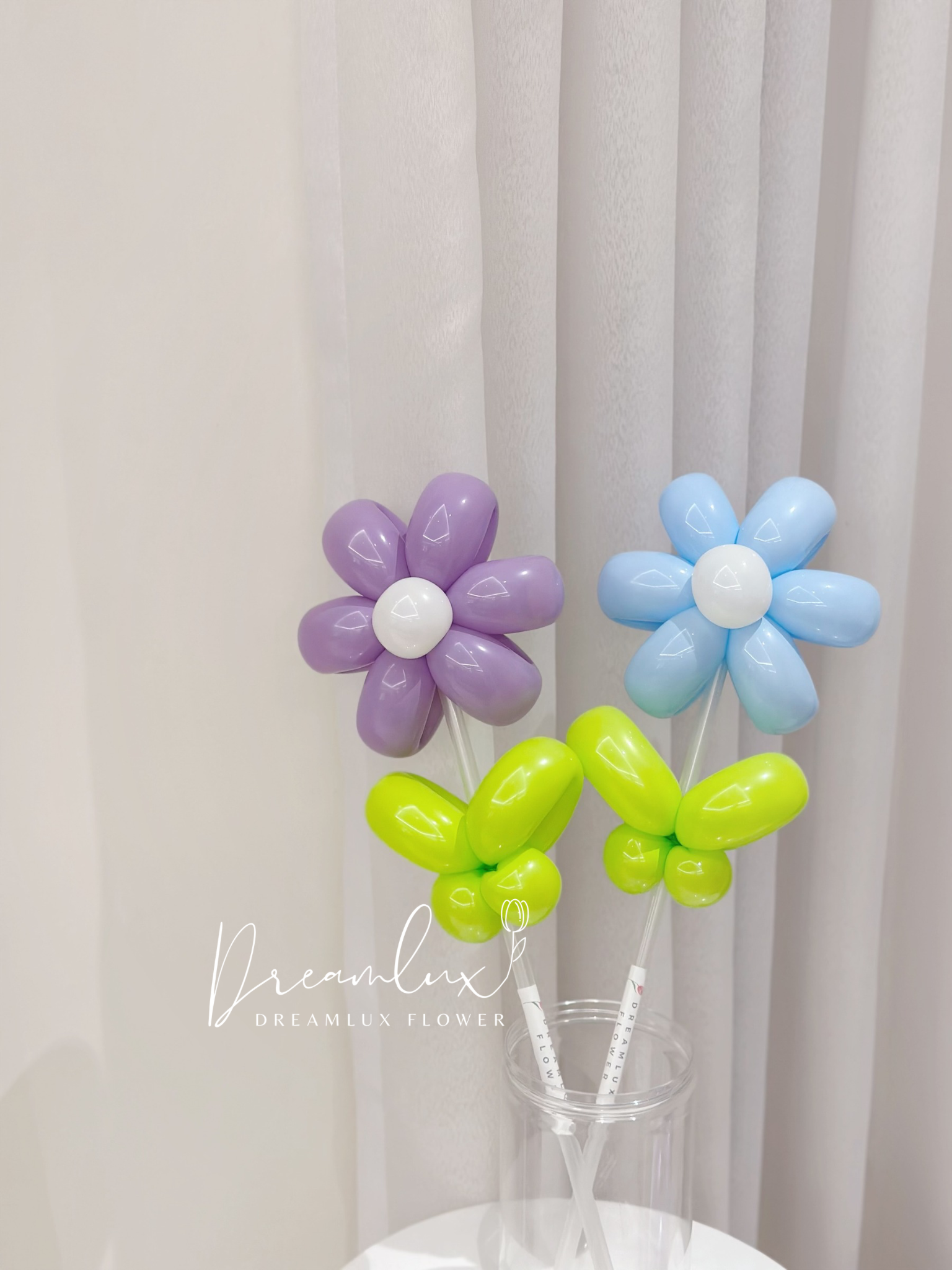 Copy of  Dreamlux flower (Logo)