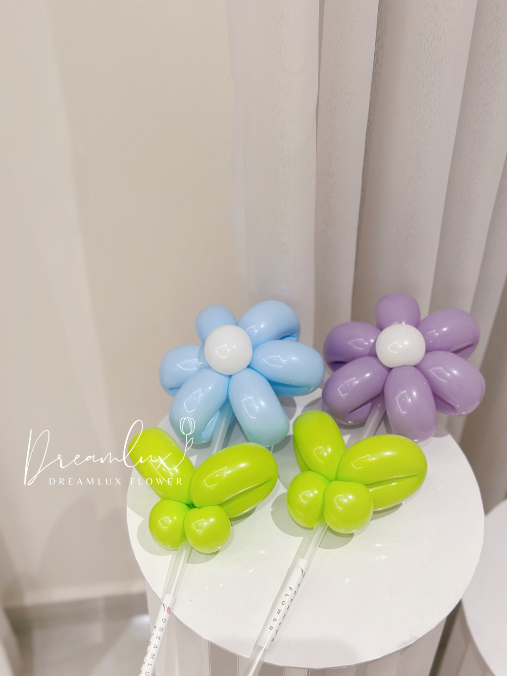 Copy of  Dreamlux flower (Logo)