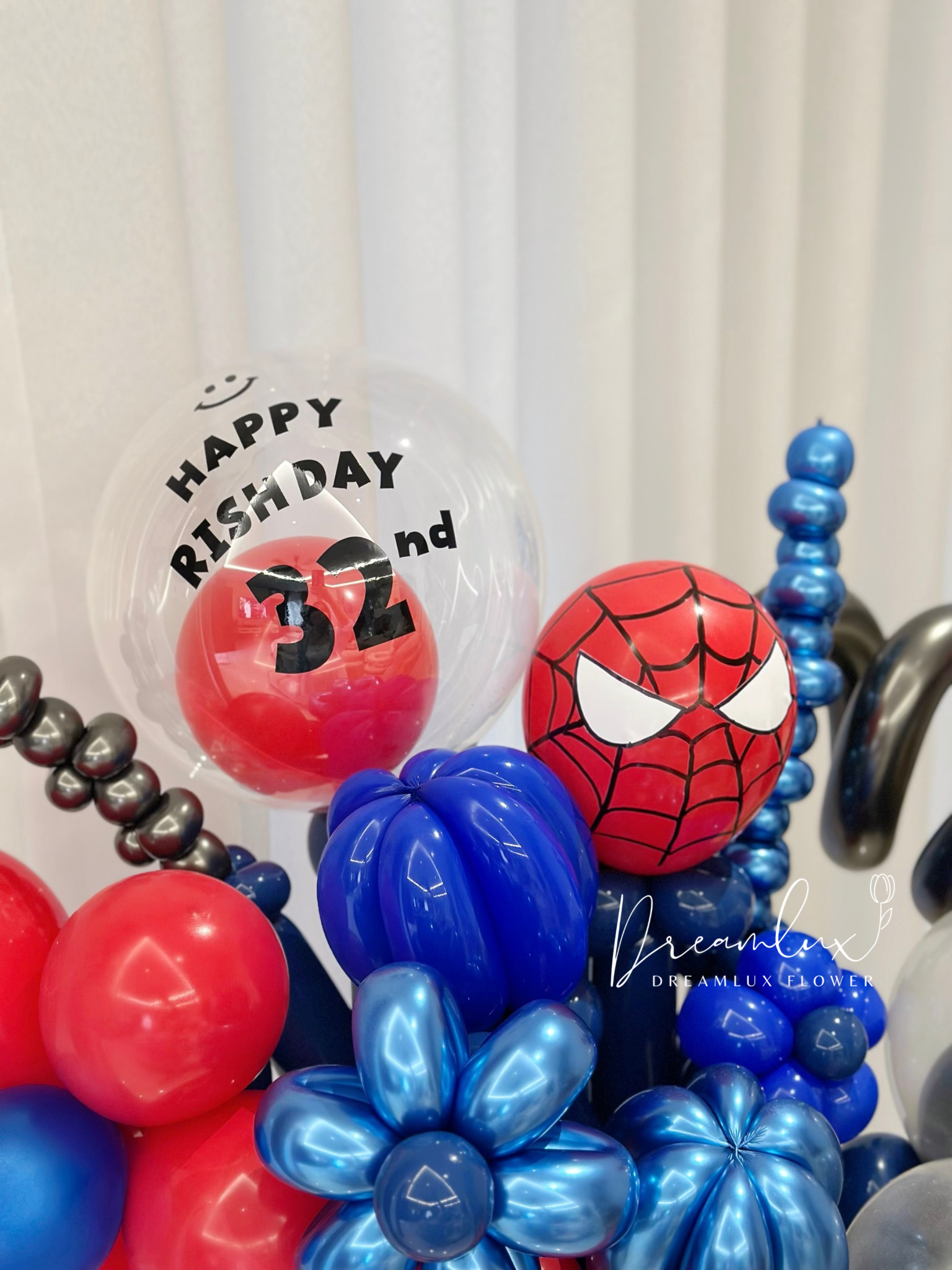 Copy of  Dreamlux flower (Logo)