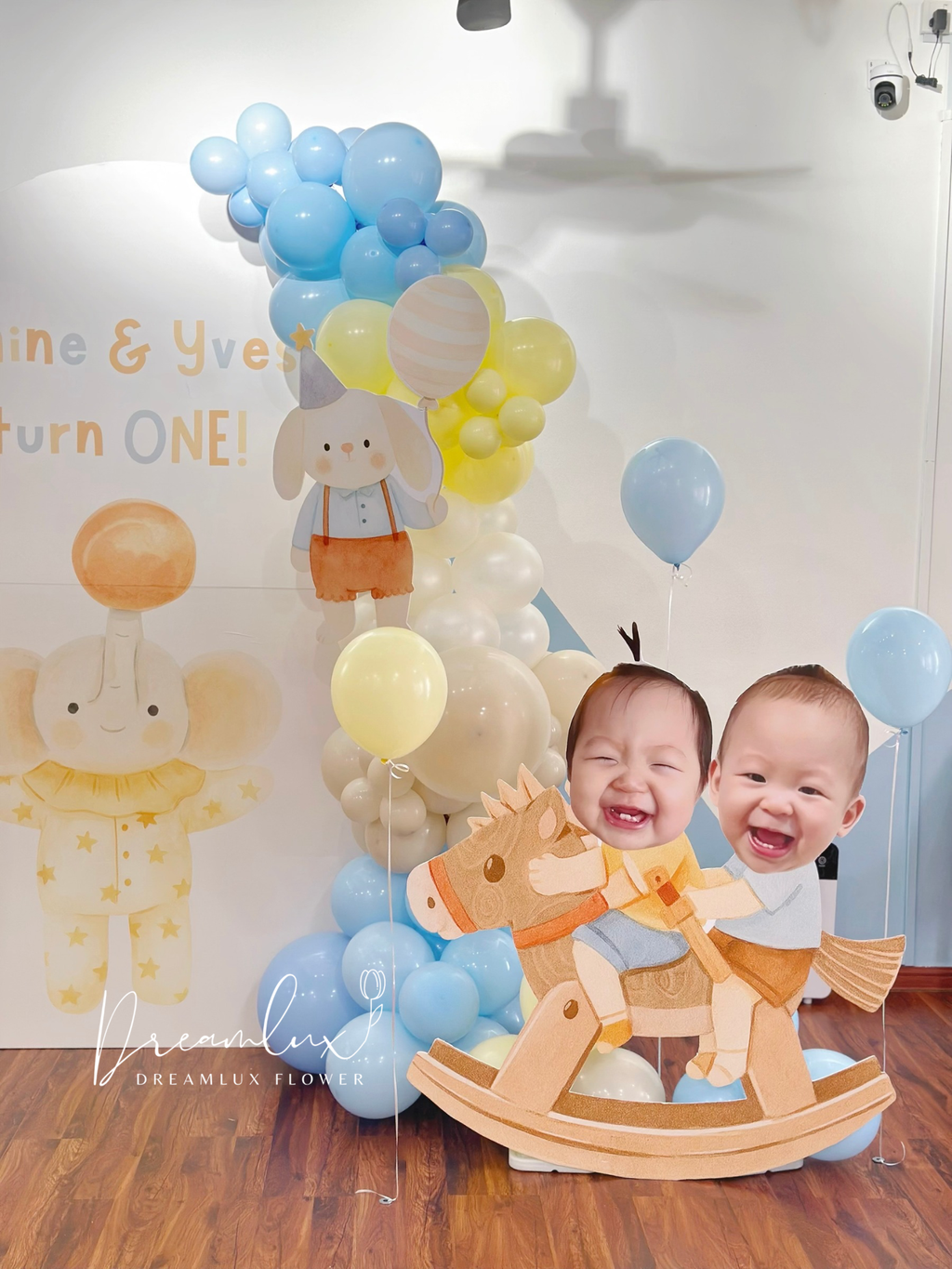 Copy of  Dreamlux flower (Logo)