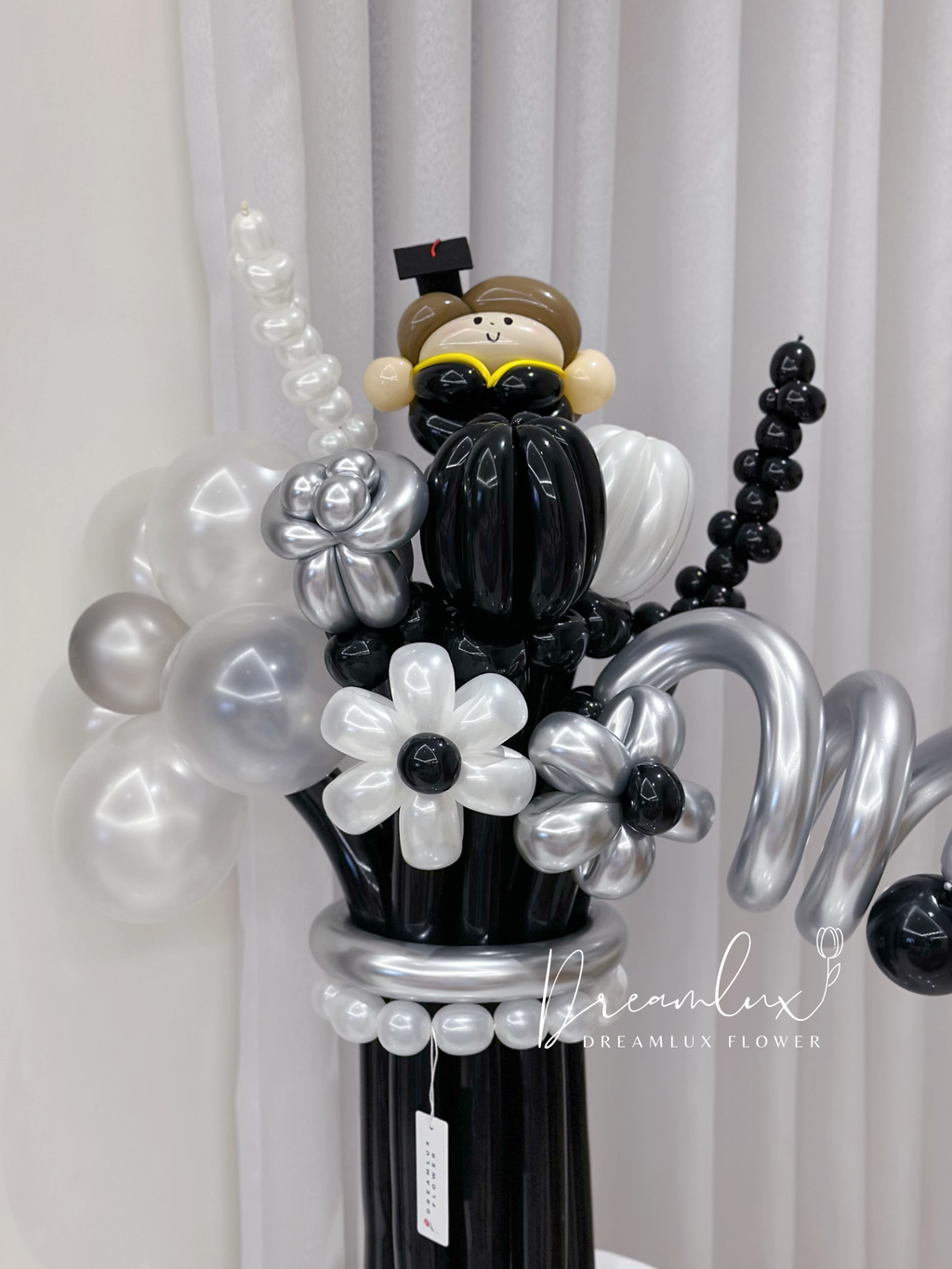 Copy of  Dreamlux flower (Logo)