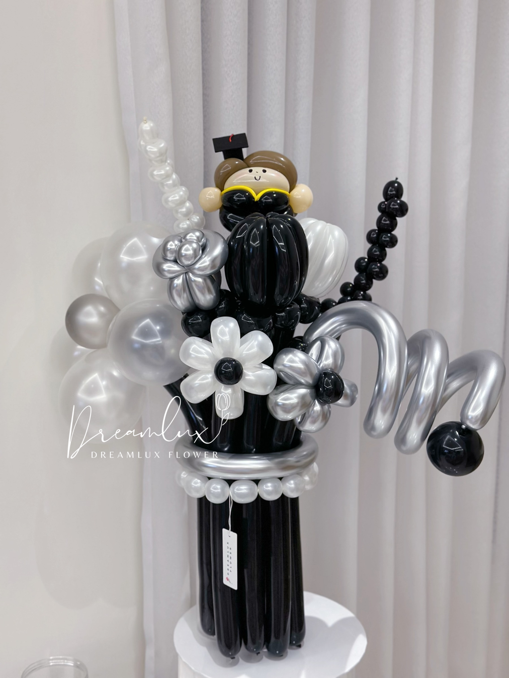 Copy of  Dreamlux flower (Logo)