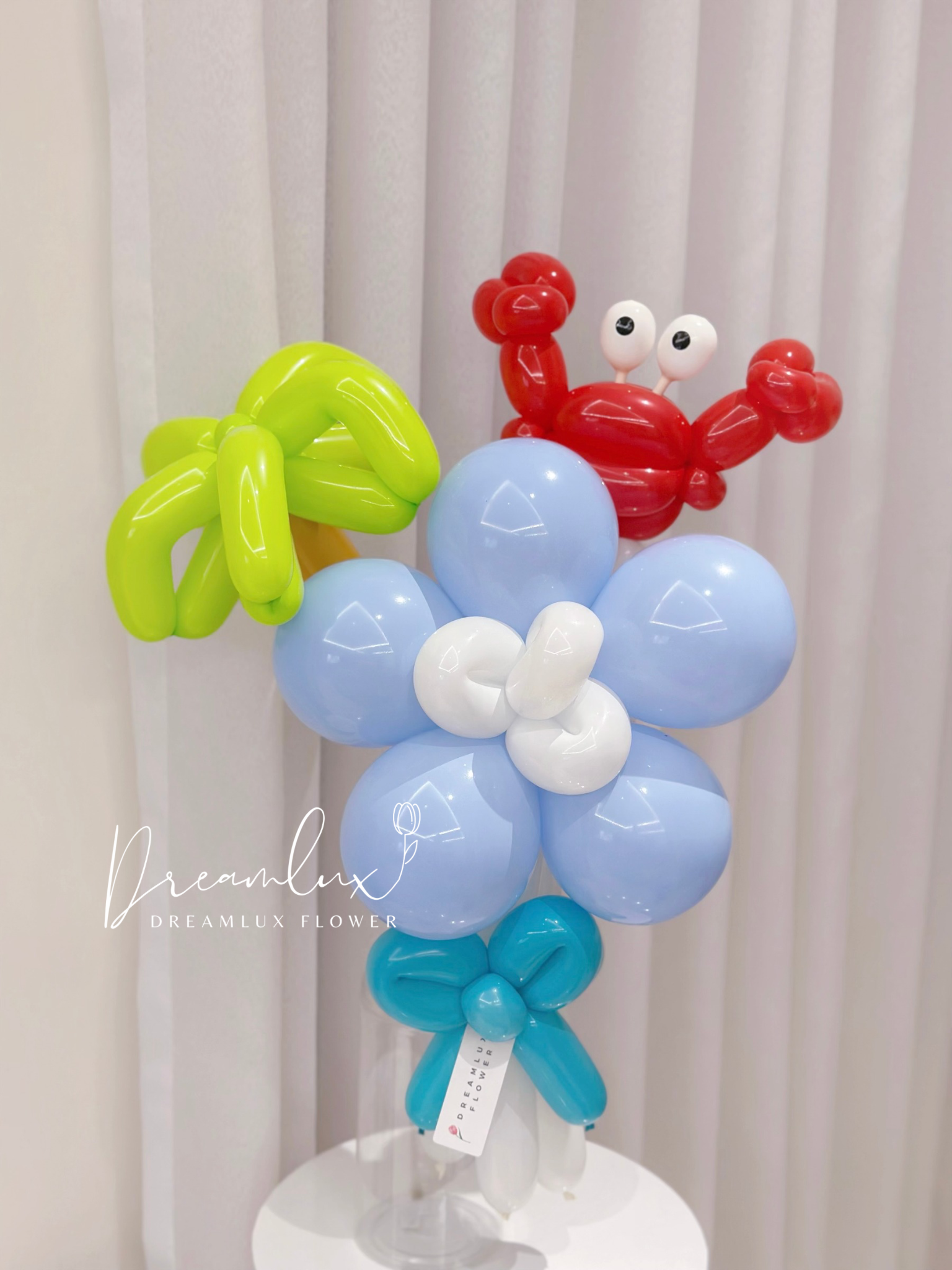 Copy of  Dreamlux flower (Logo)