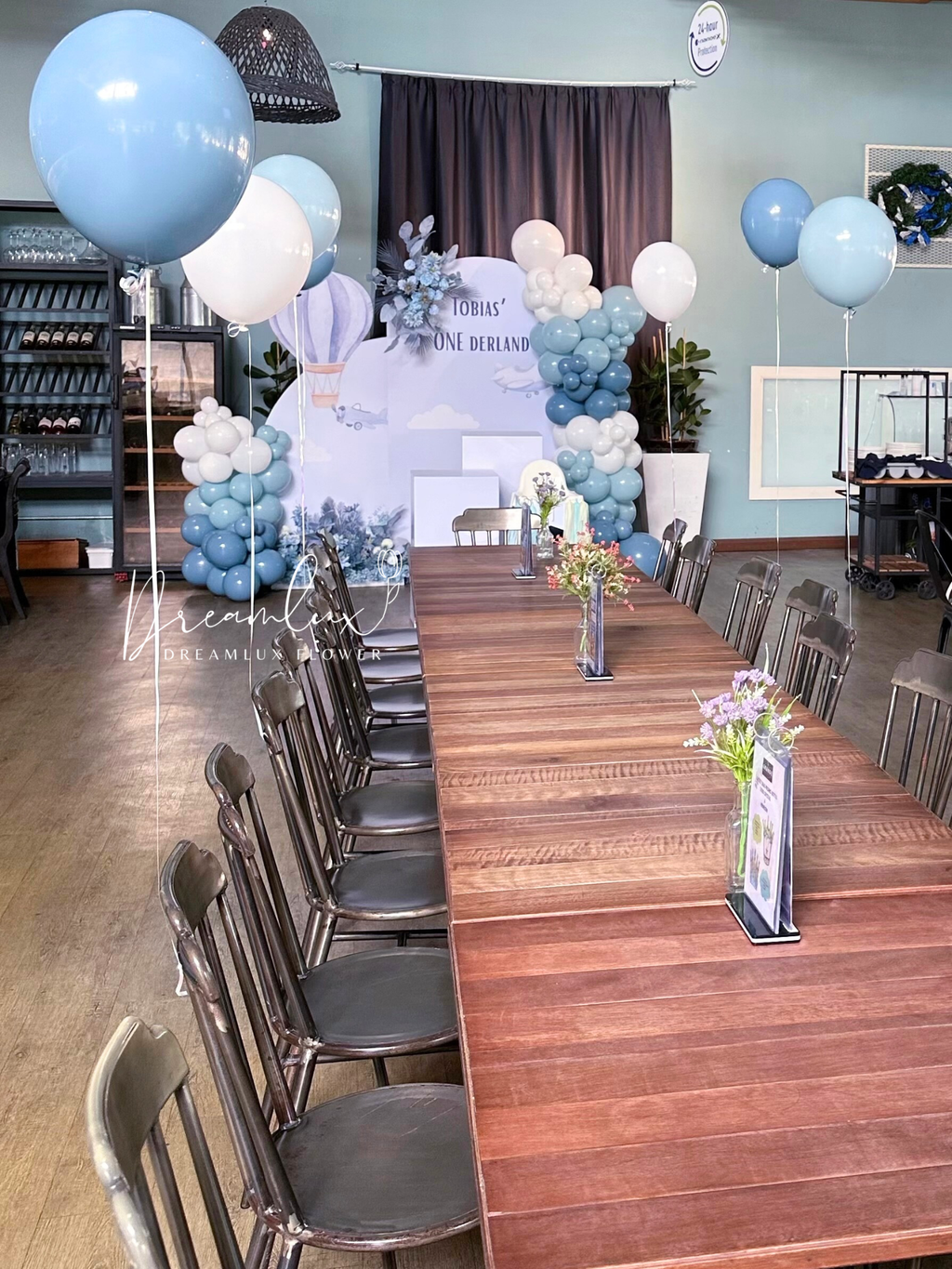 Copy of  Dreamlux flower (Logo)