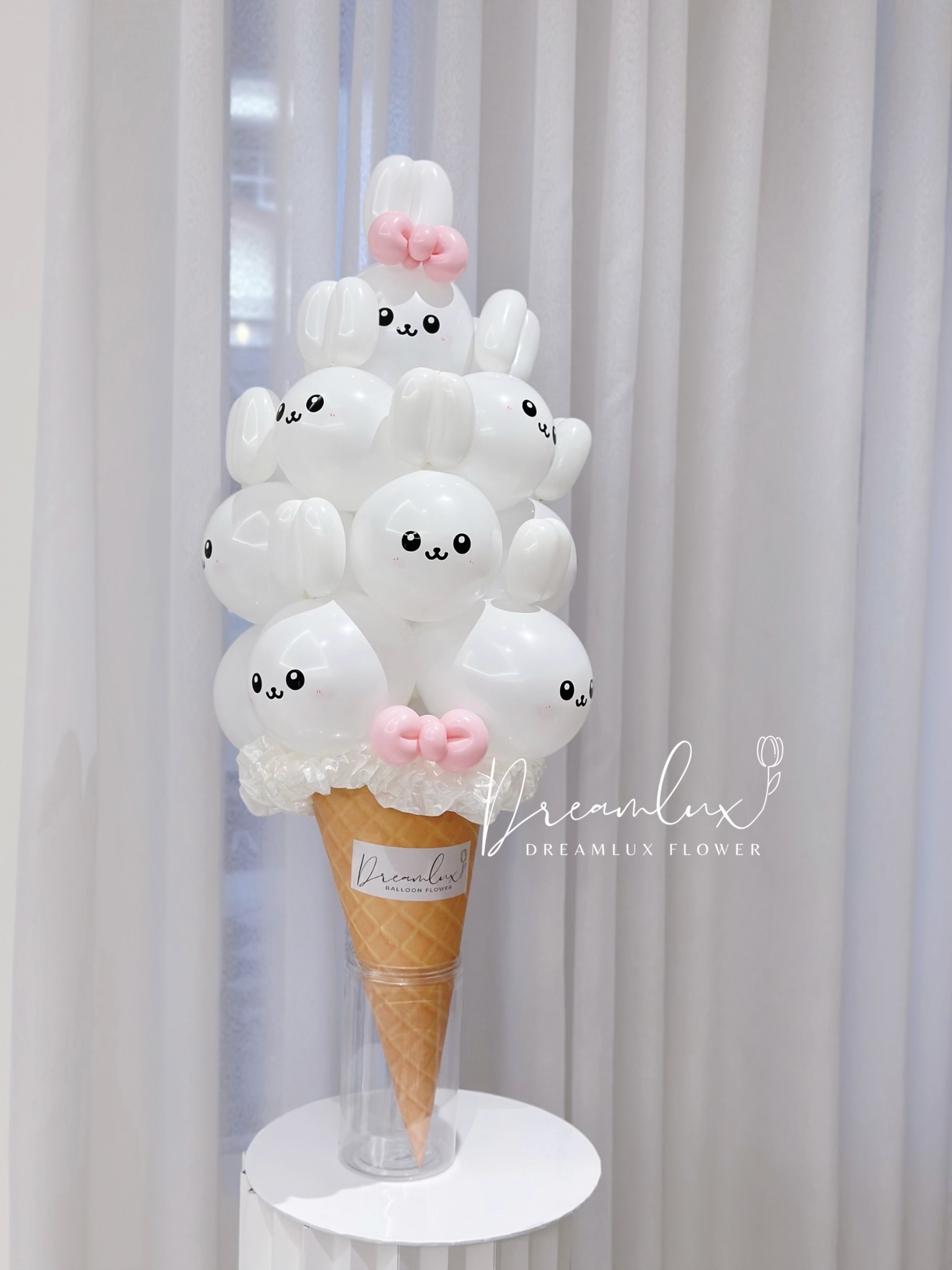 Copy of  Dreamlux flower (Logo)