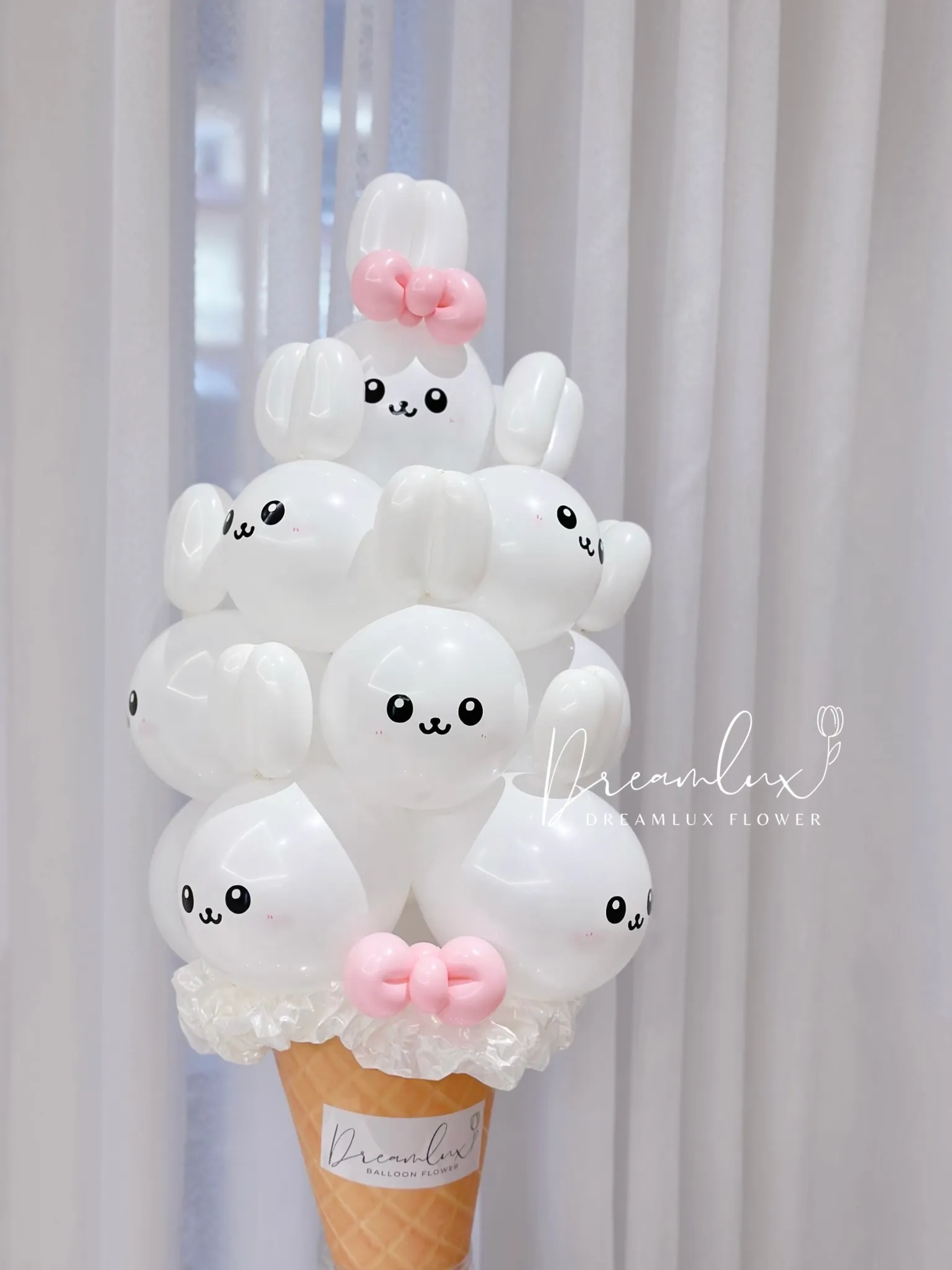 Copy of  Dreamlux flower (Logo)